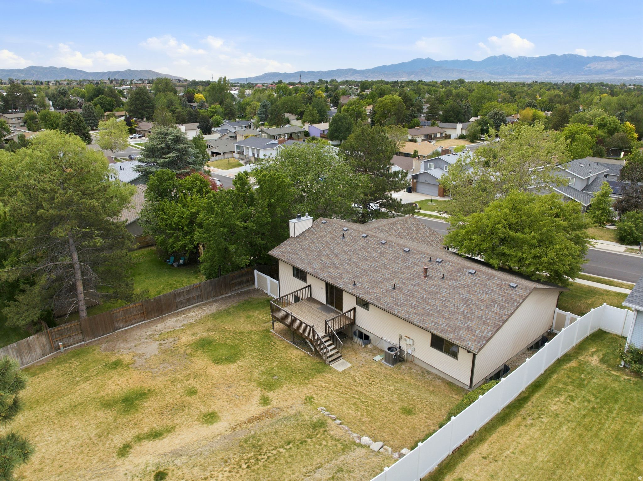 MEADOWS - Residential