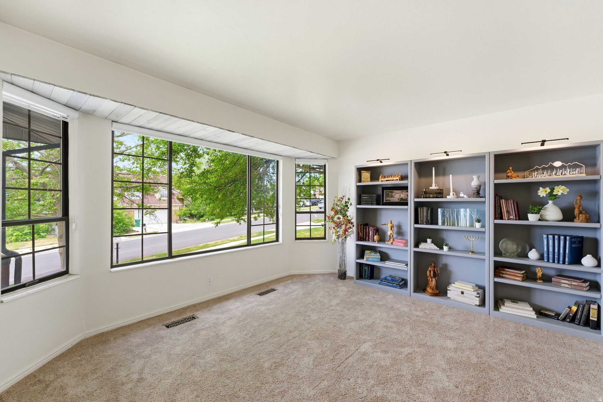 MEADOWS - Residential