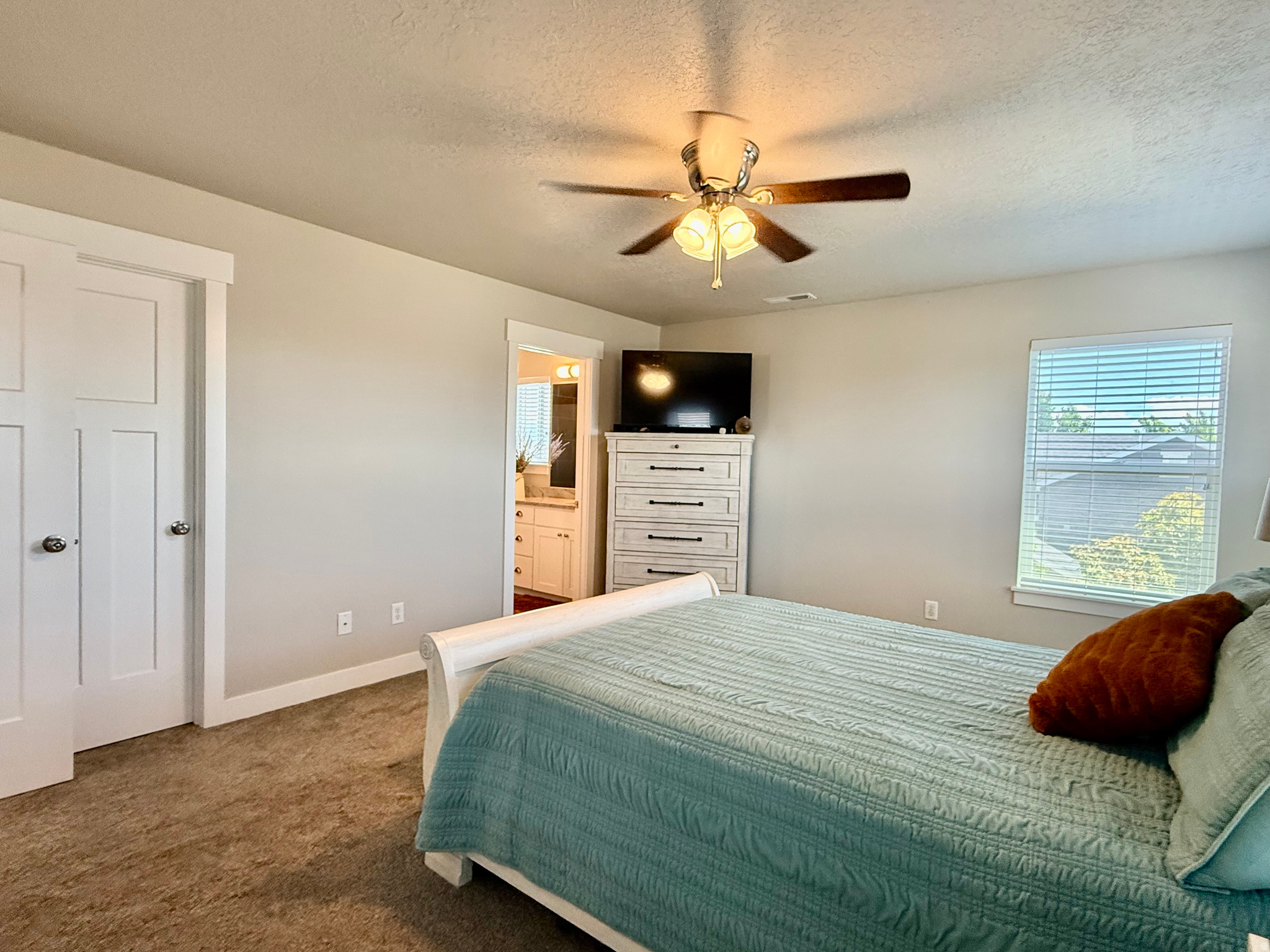 EAGLEGATE ESTATES - Residential