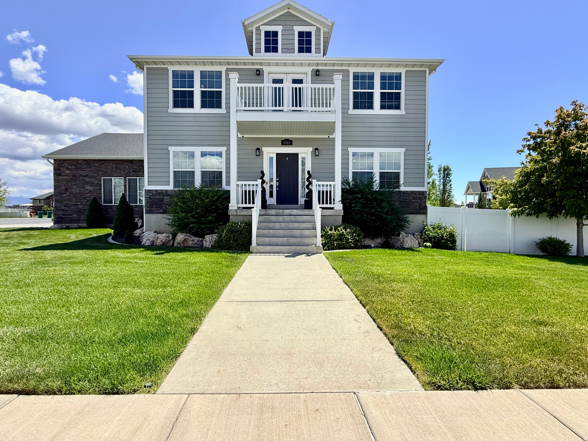 EAGLEGATE ESTATES - Residential