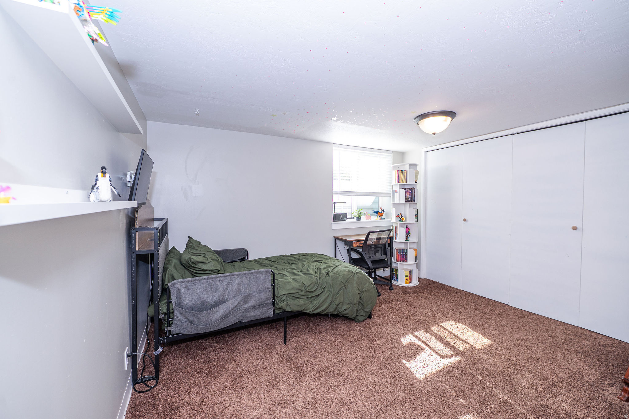 CRESTHOMES ADDITION - Residential