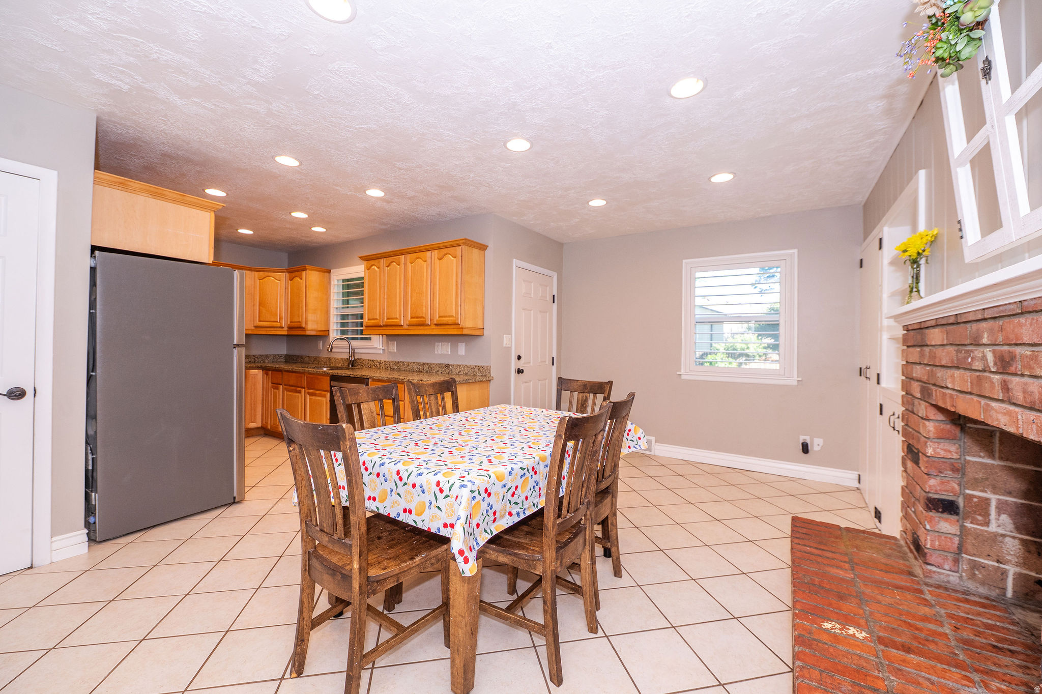 CRESTHOMES ADDITION - Residential