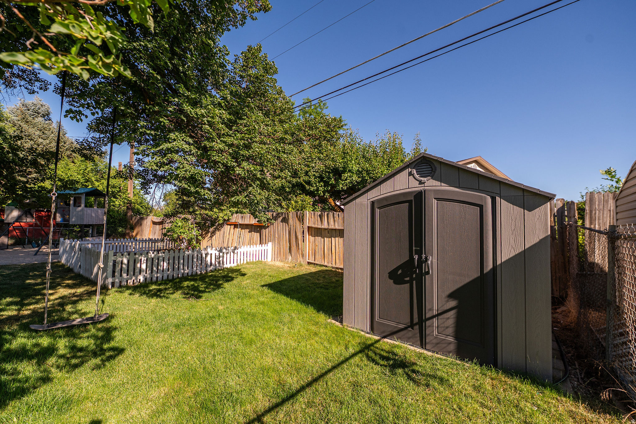 CRESTHOMES ADDITION - Residential
