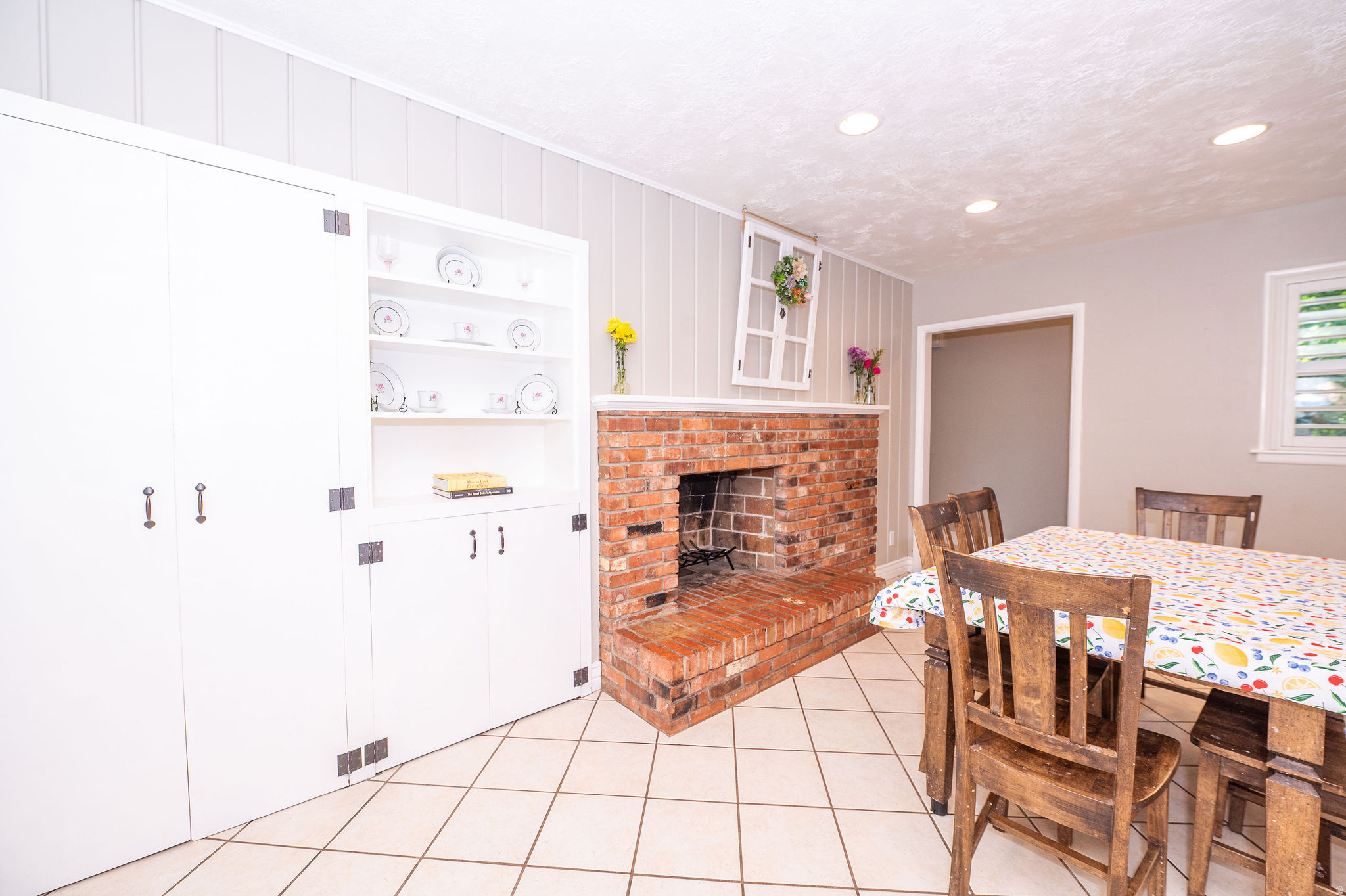 CRESTHOMES ADDITION - Residential