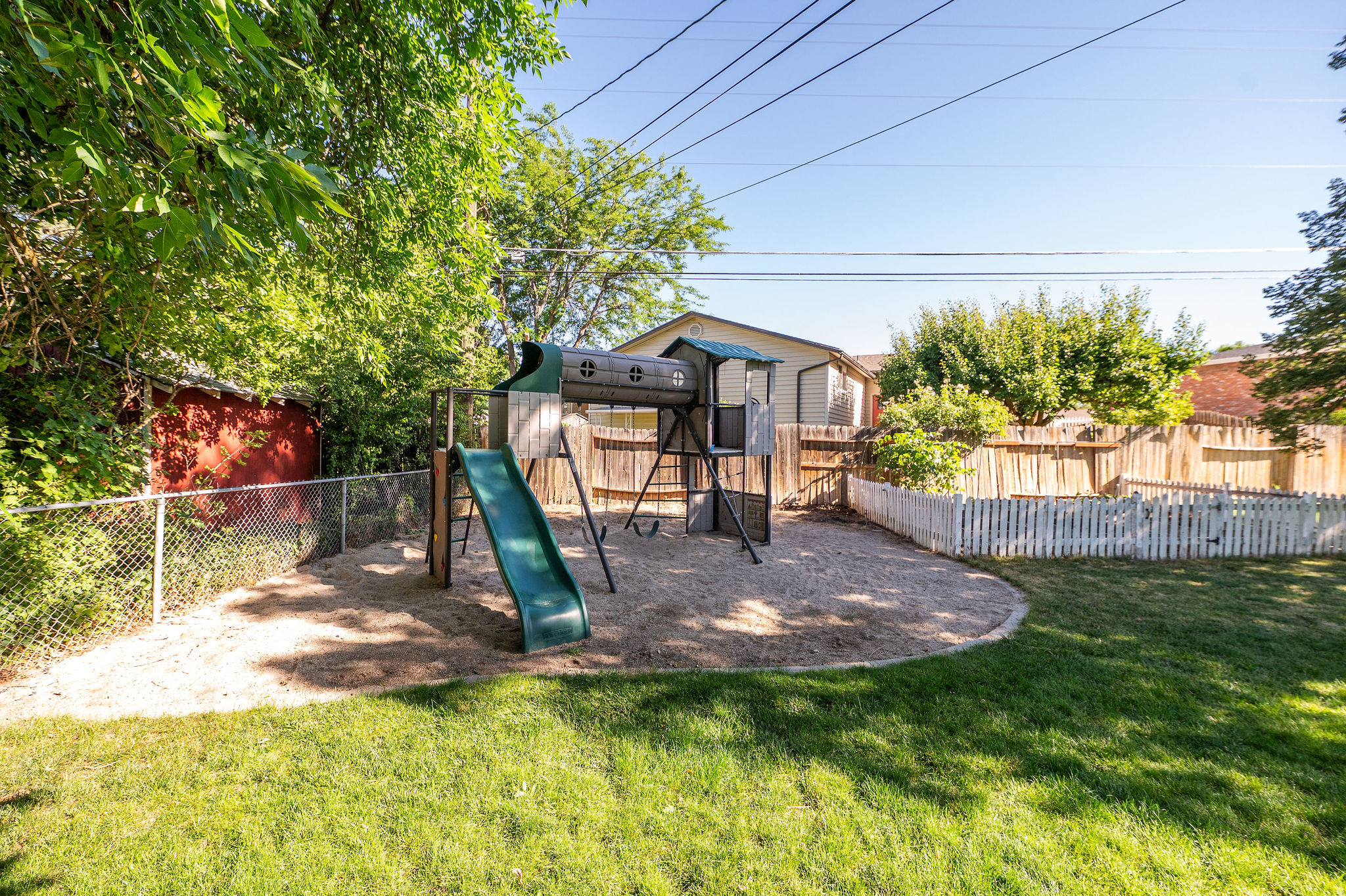 CRESTHOMES ADDITION - Residential
