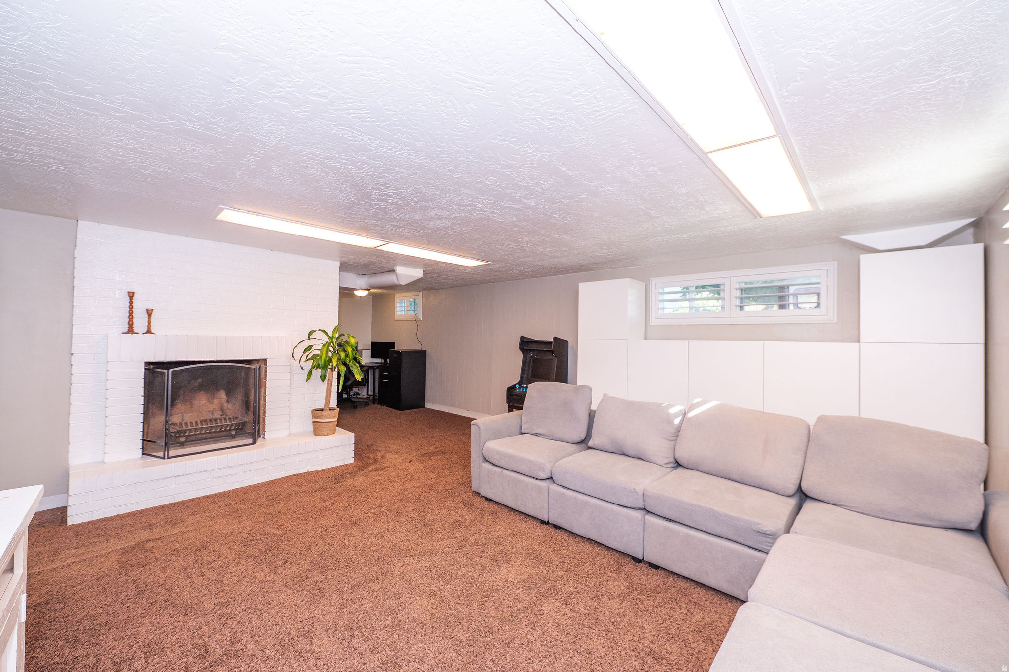 CRESTHOMES ADDITION - Residential