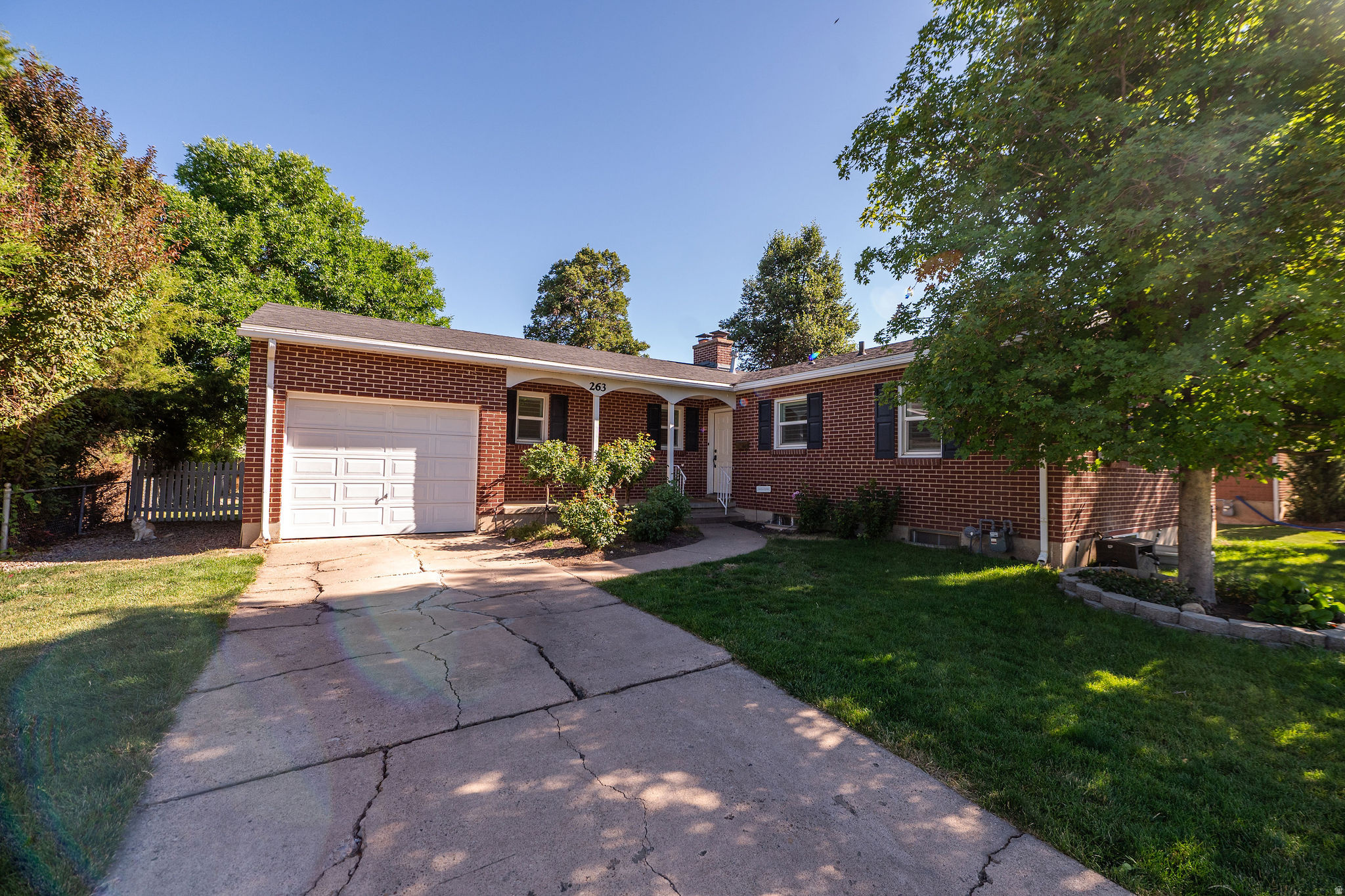 CRESTHOMES ADDITION - Residential