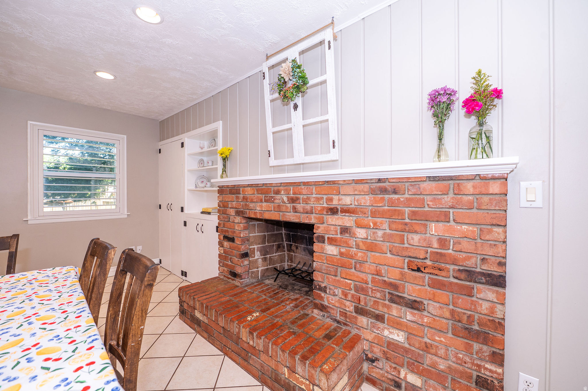 CRESTHOMES ADDITION - Residential