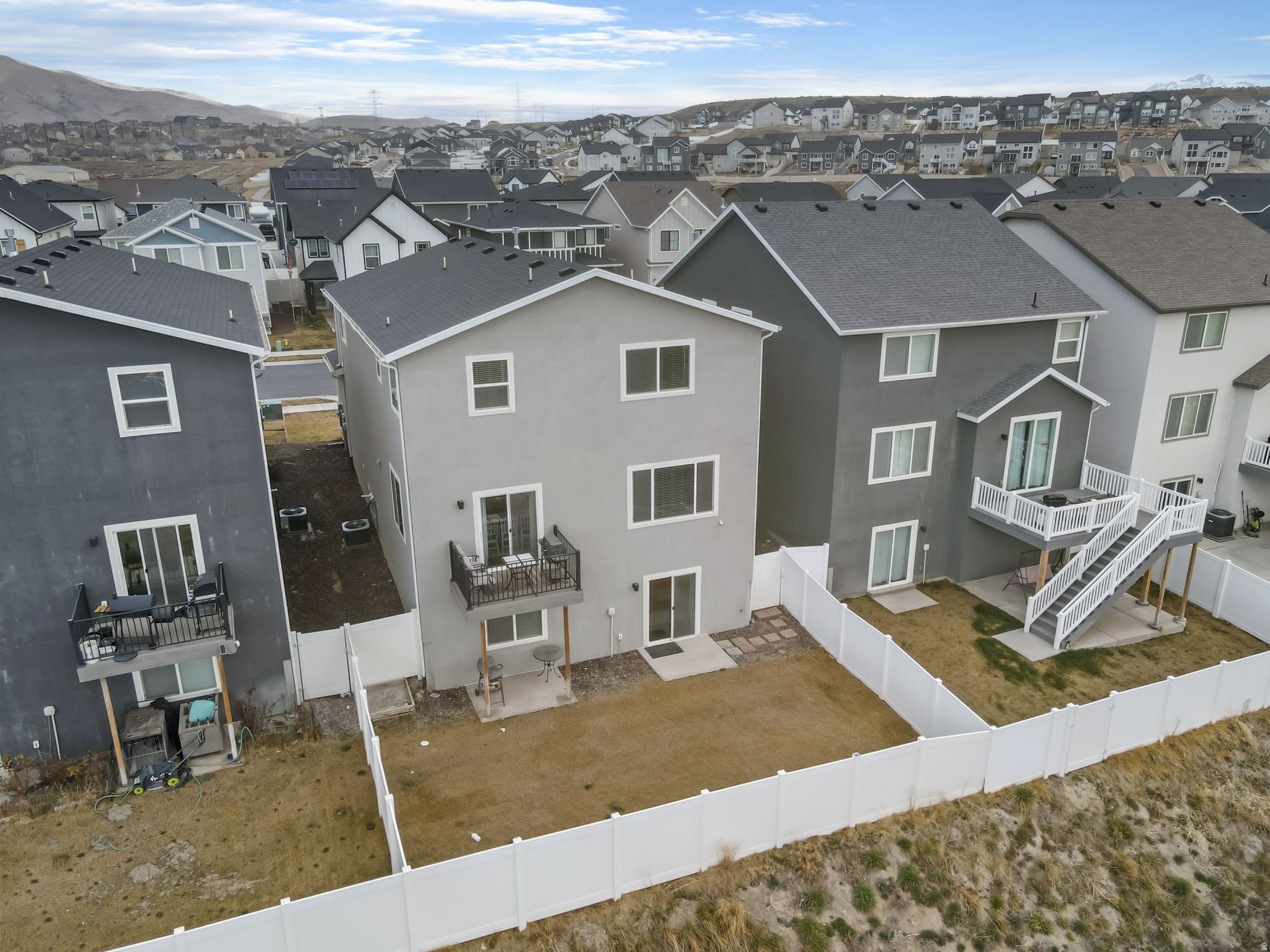 PORTERS CROSSING - Residential