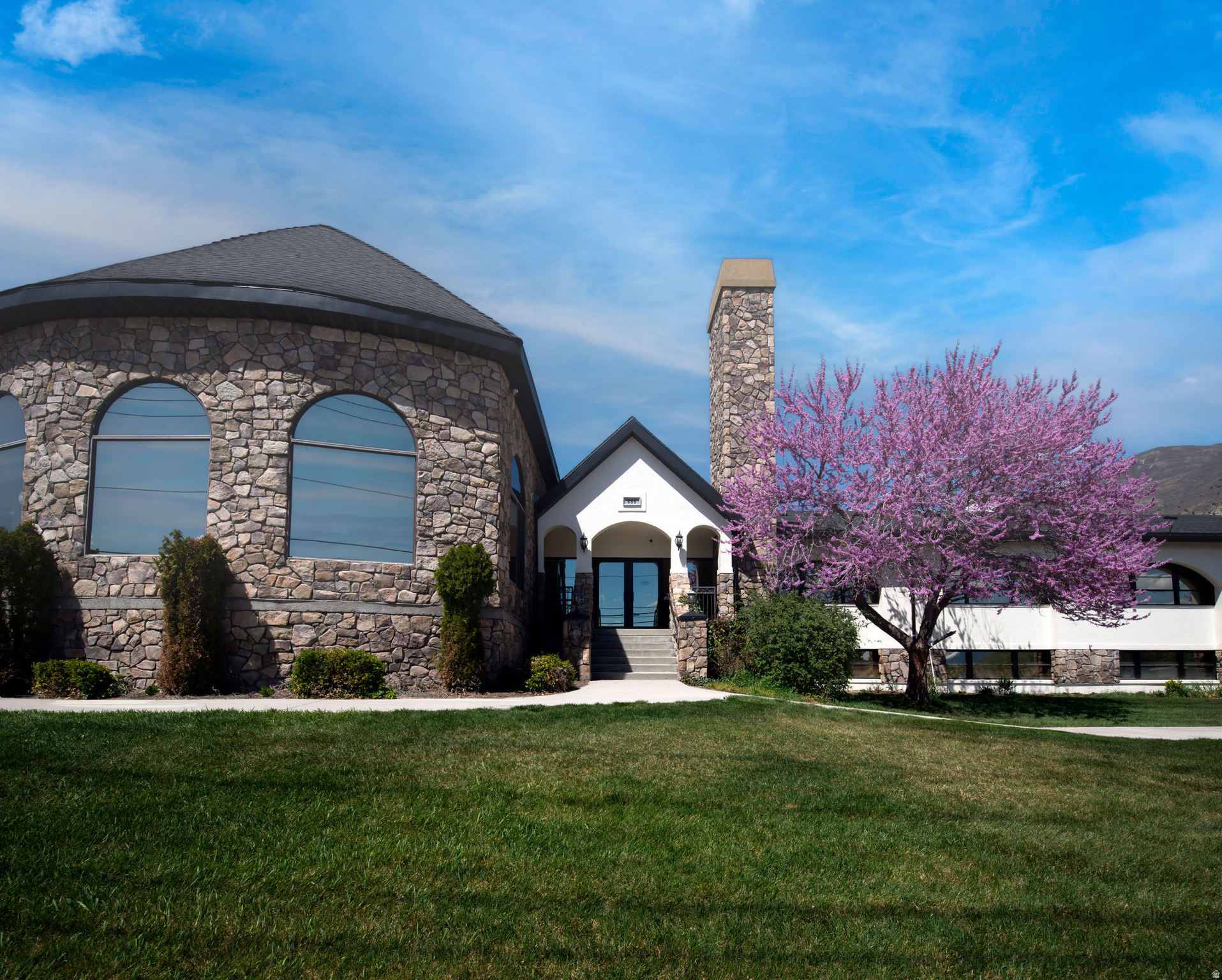 STONE GATE CENTER FOR THE ARTS - Commercial Sale