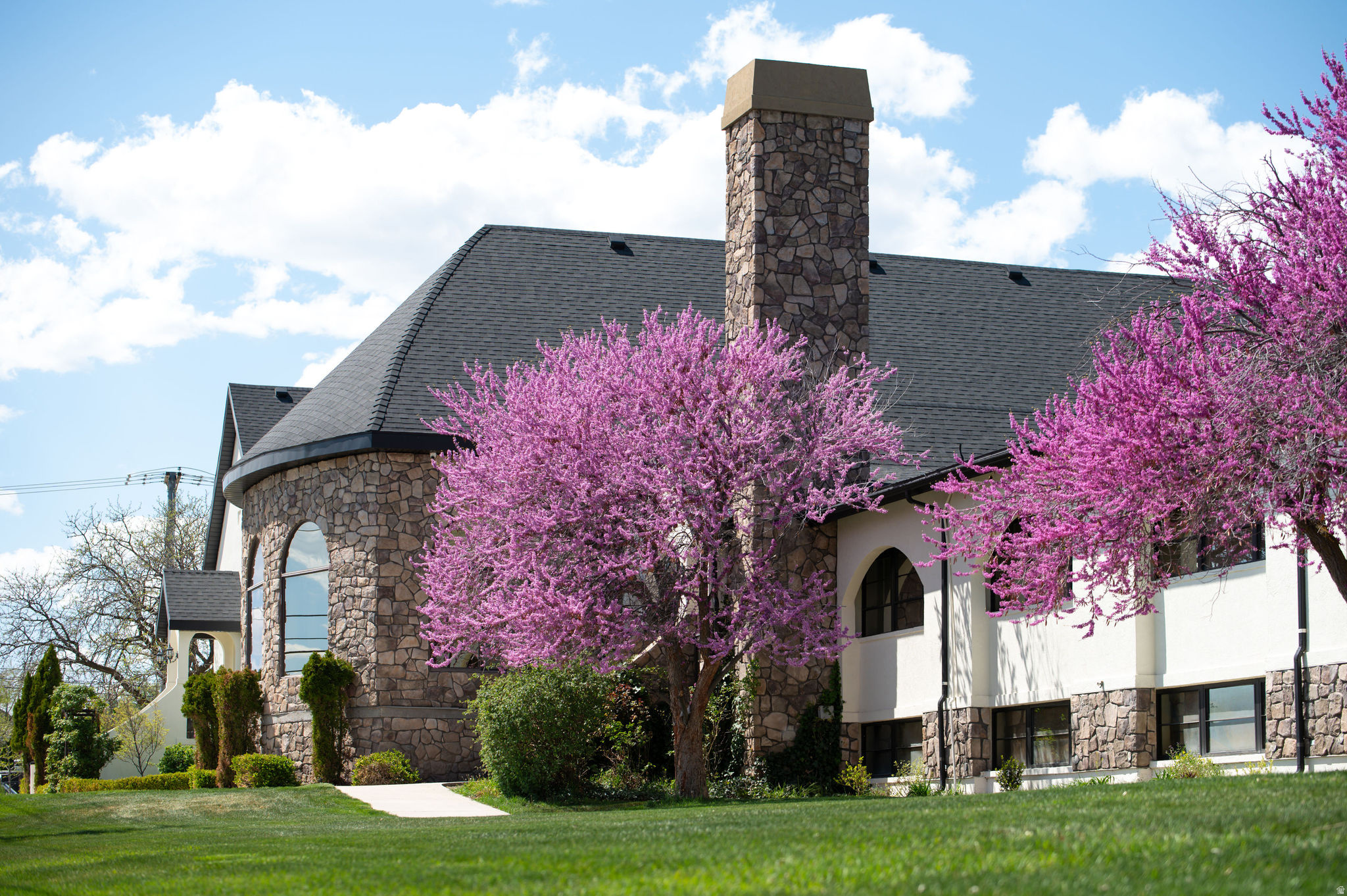 STONE GATE CENTER FOR THE ARTS - Commercial Sale