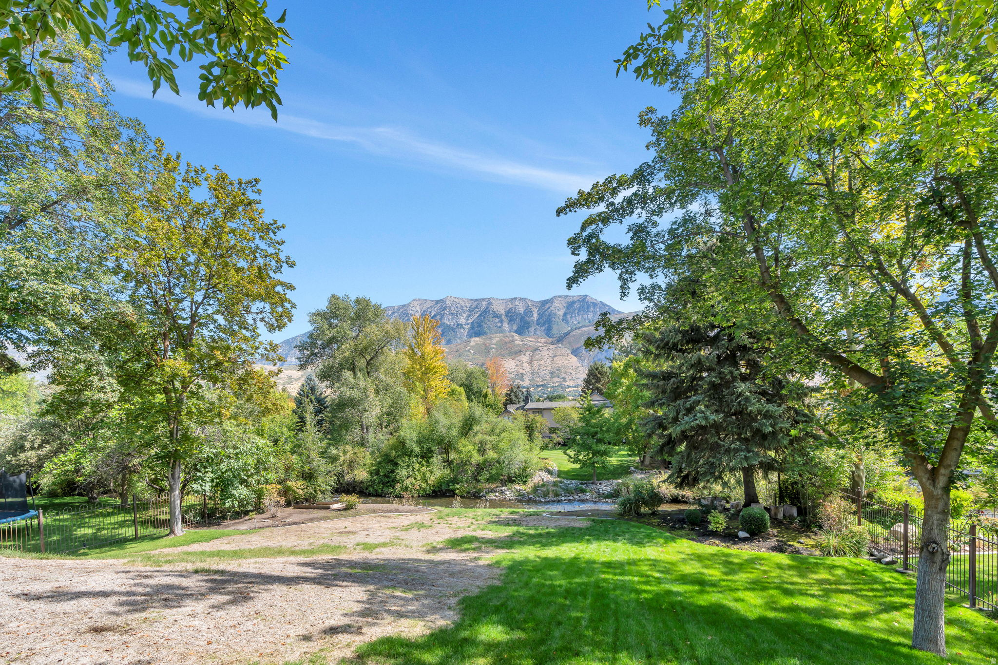 RIVER BREEZE HAVEN - Residential