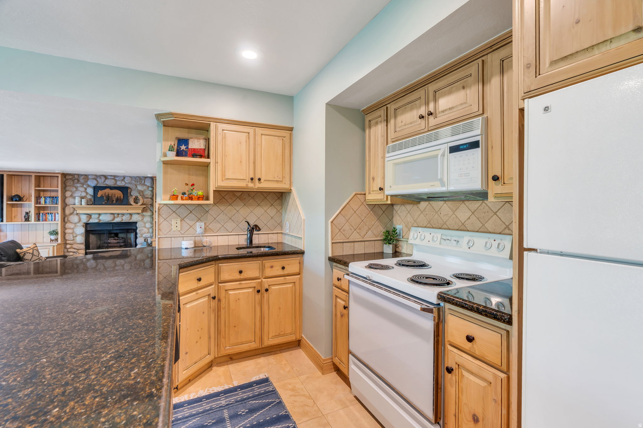 RIVER BREEZE HAVEN - Residential