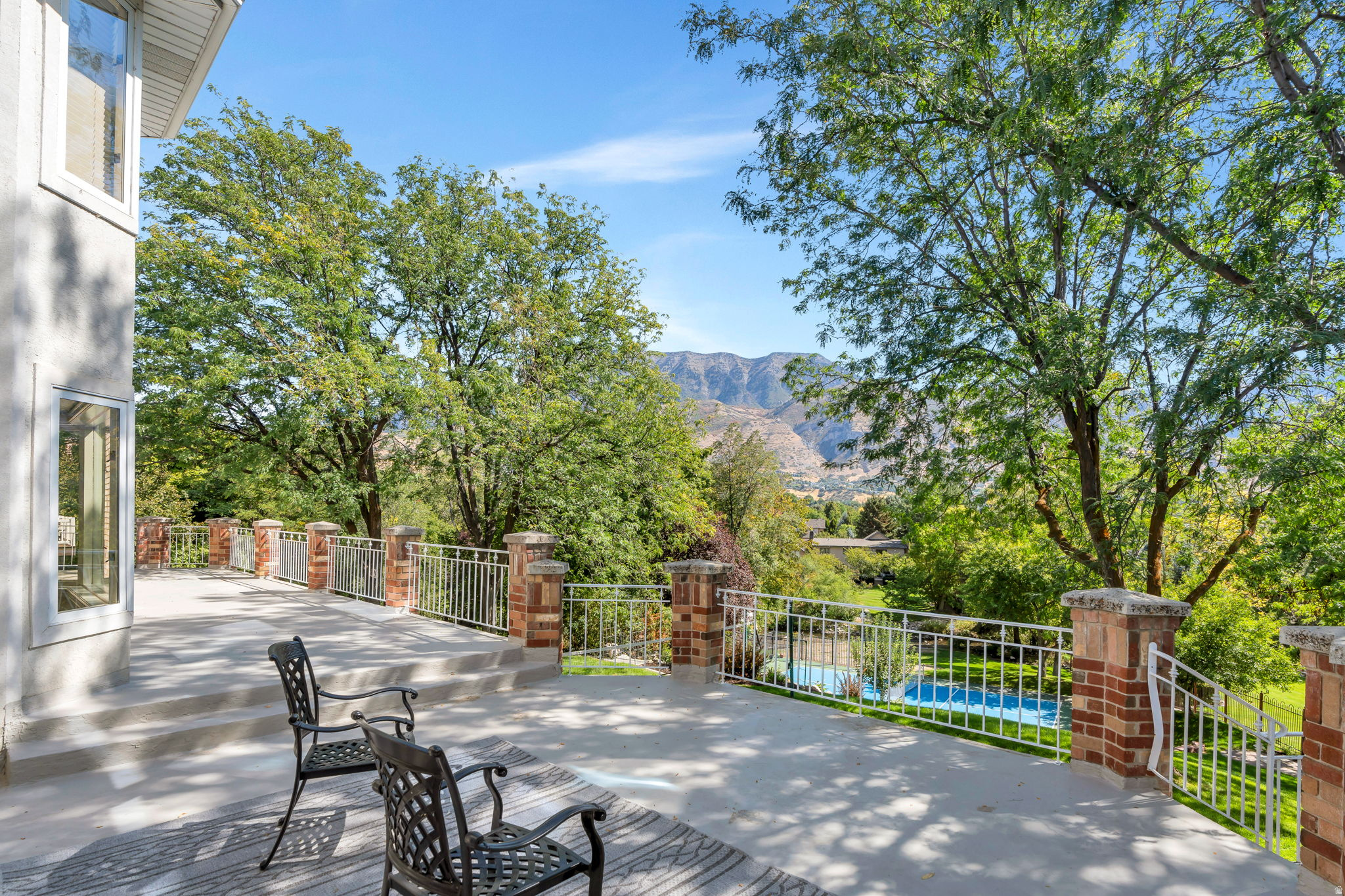 RIVER BREEZE HAVEN - Residential