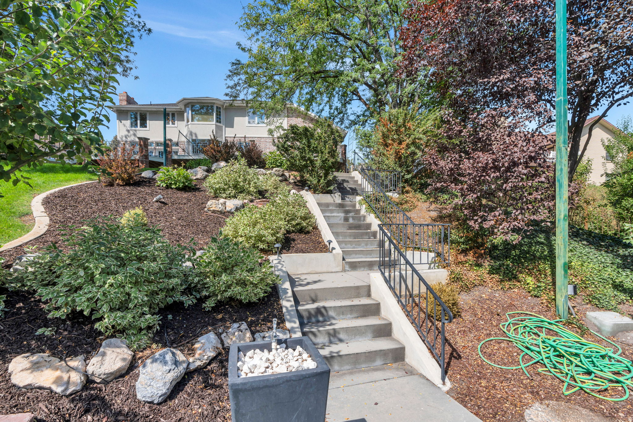 RIVER BREEZE HAVEN - Residential