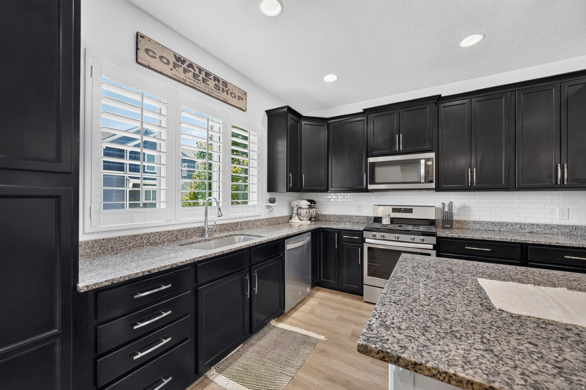 FOUNDER'S POINT - Residential
