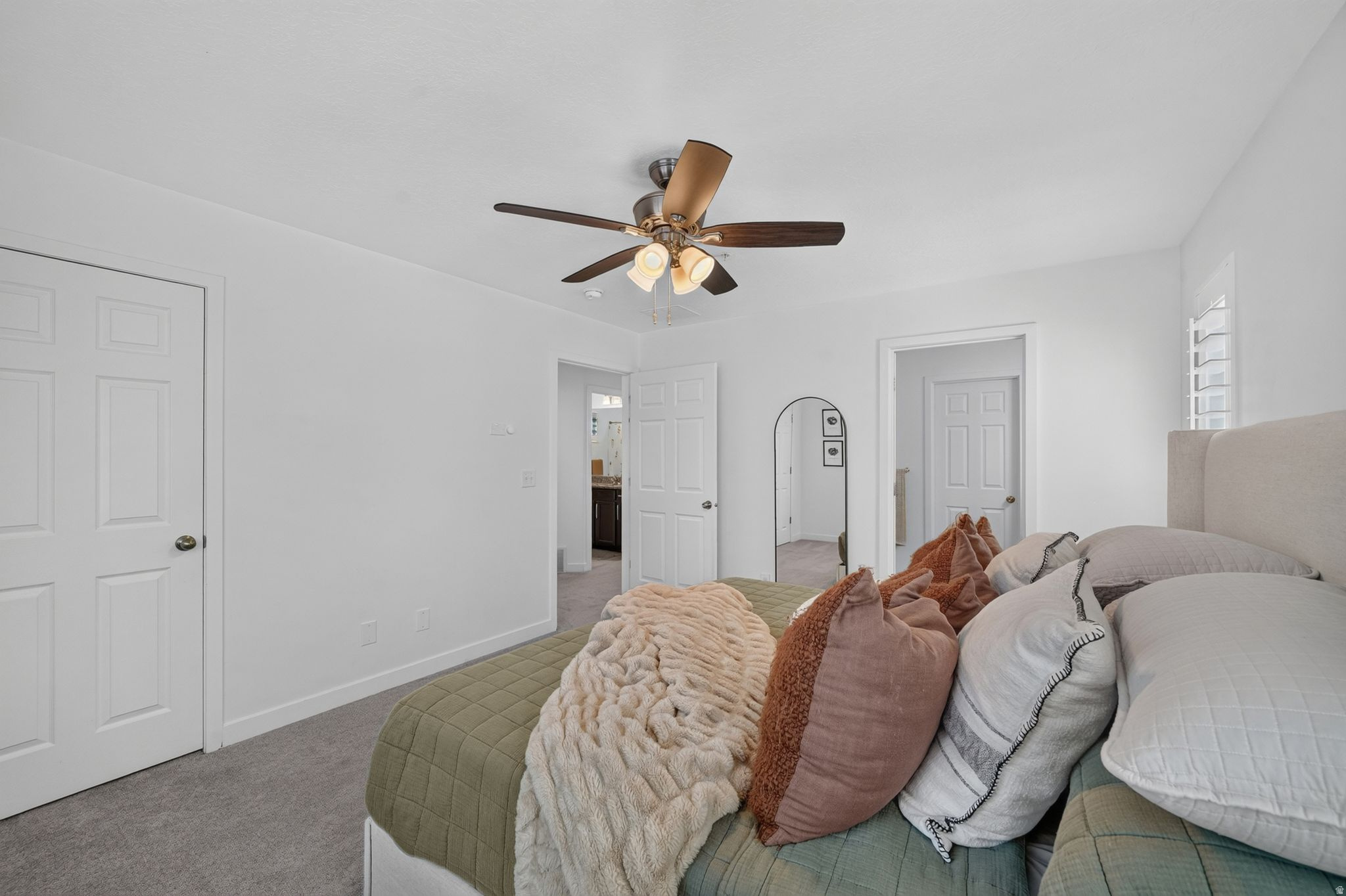 FOUNDER'S POINT - Residential