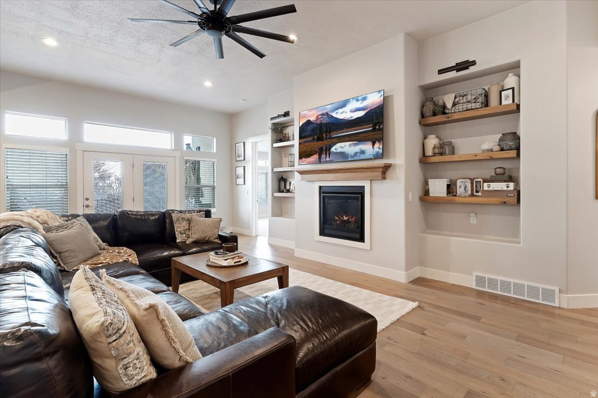 ORCHARD RIDGE - Residential