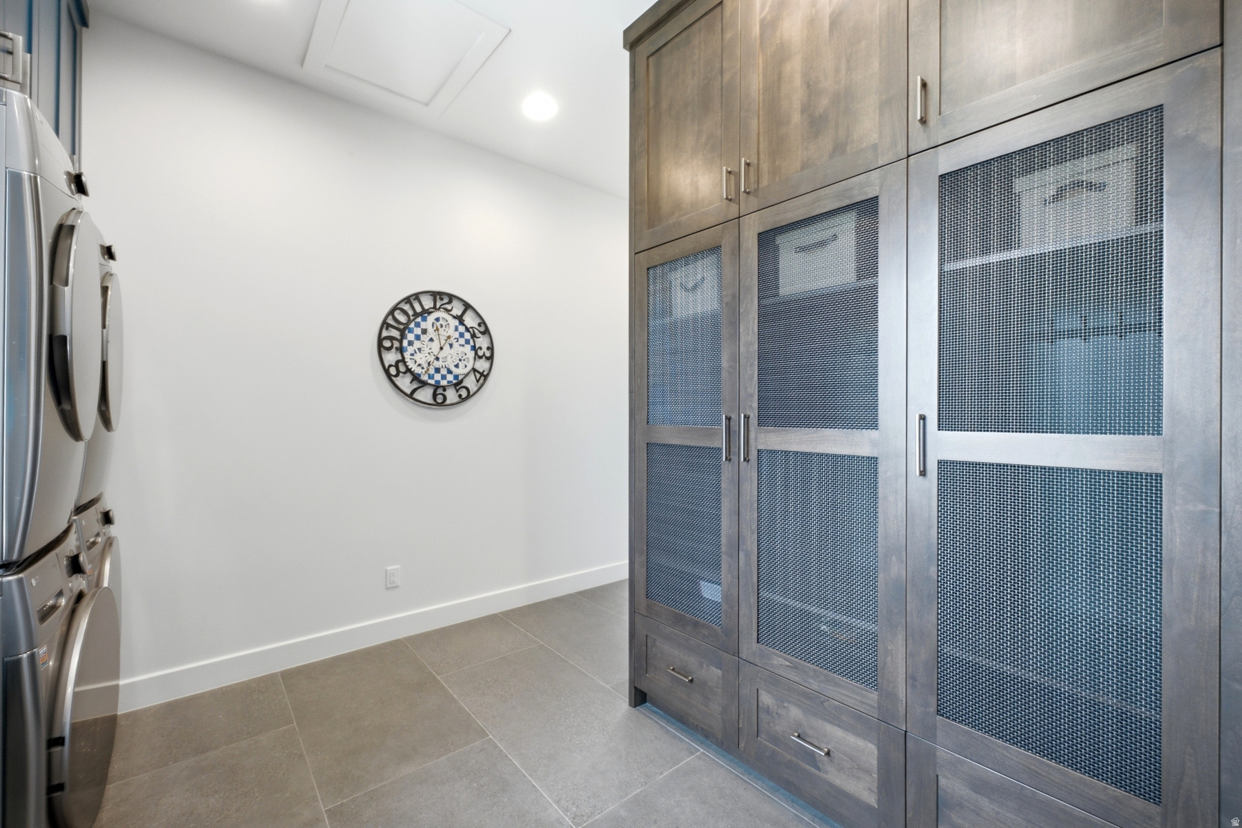 PROMONTORY PAINTED SHORES - Residential