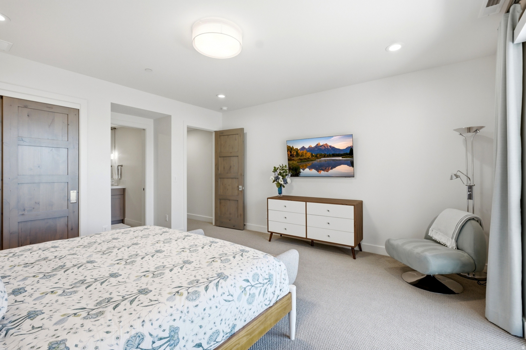 PROMONTORY PAINTED SHORES - Residential