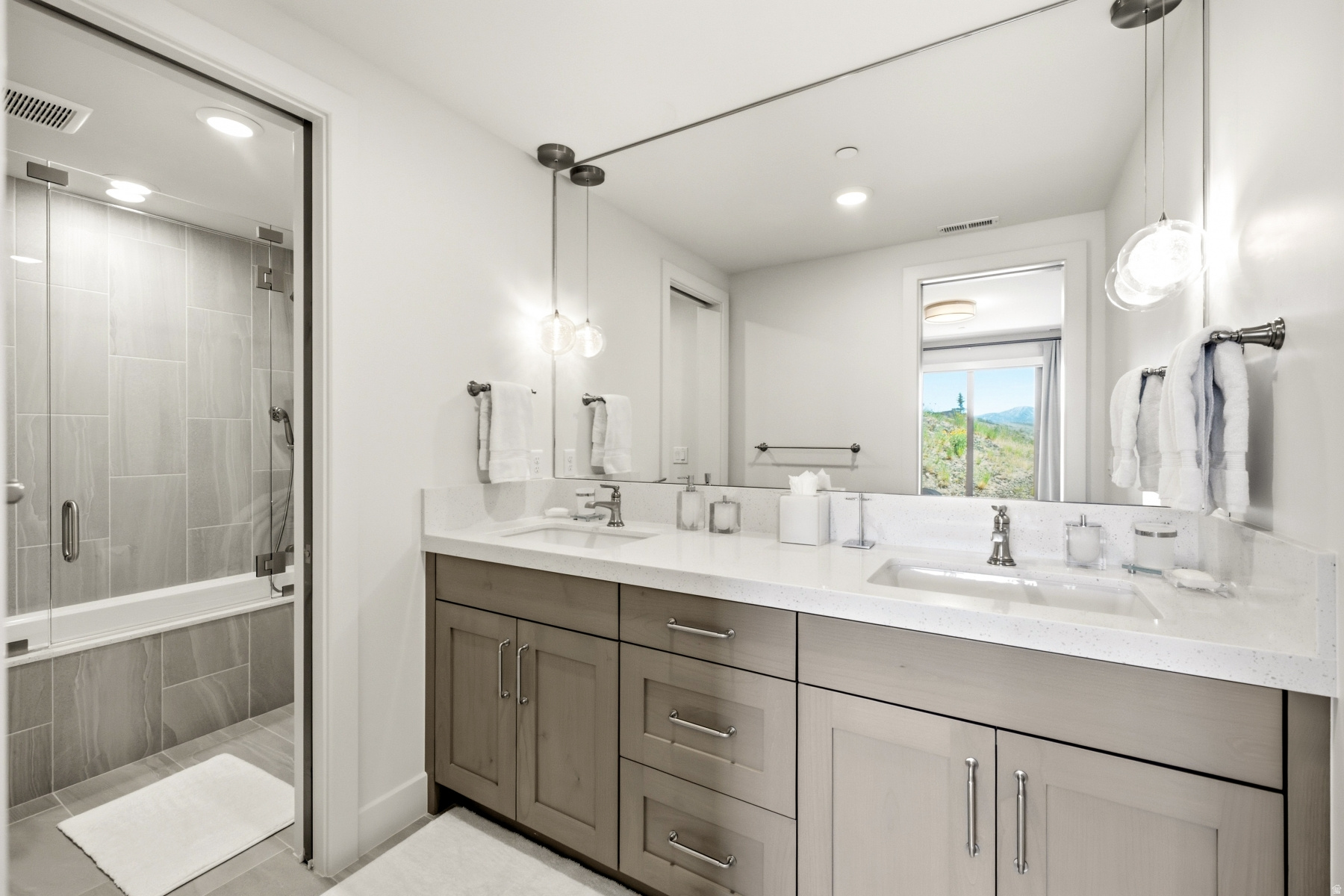 PROMONTORY PAINTED SHORES - Residential