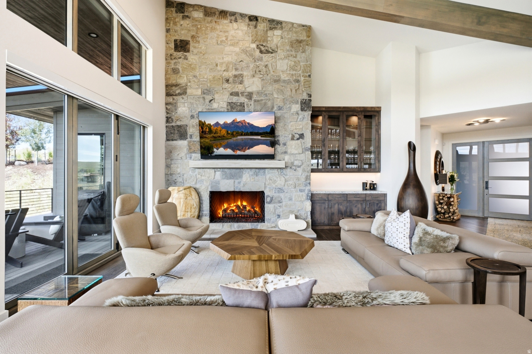PROMONTORY PAINTED SHORES - Residential
