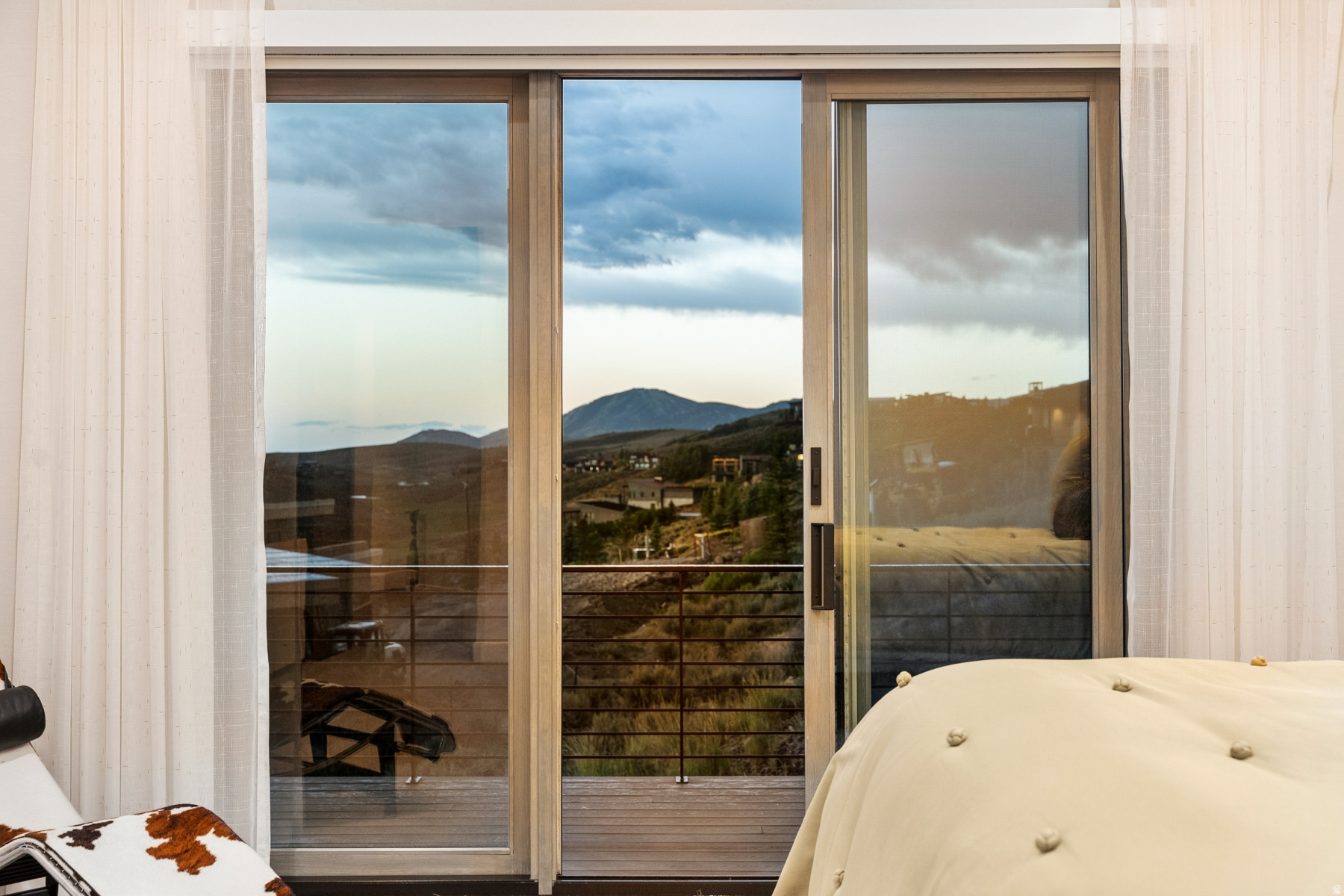 PROMONTORY PAINTED SHORES - Residential