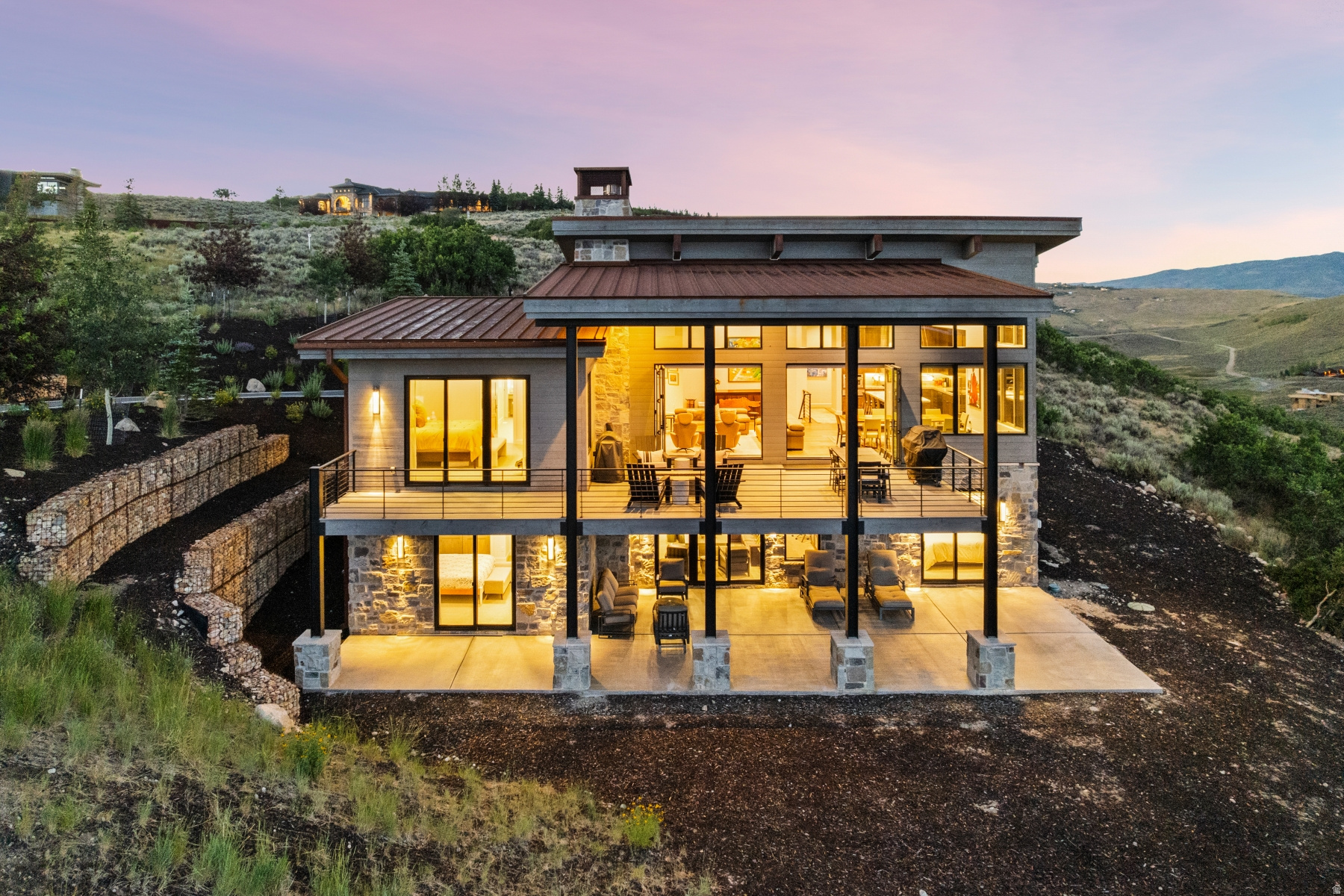 PROMONTORY PAINTED SHORES - Residential