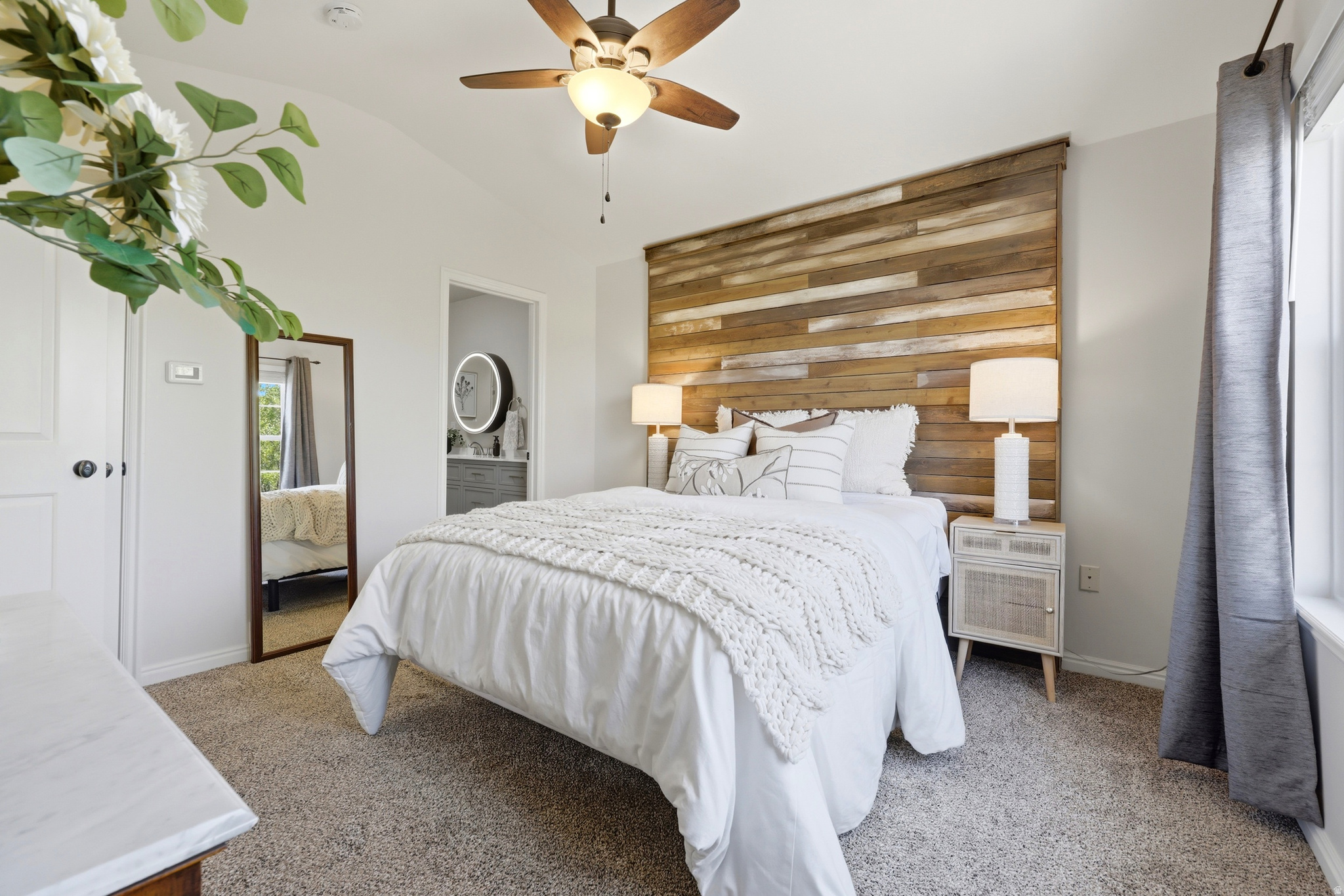 SOUTH MOUNTAIN - Residential