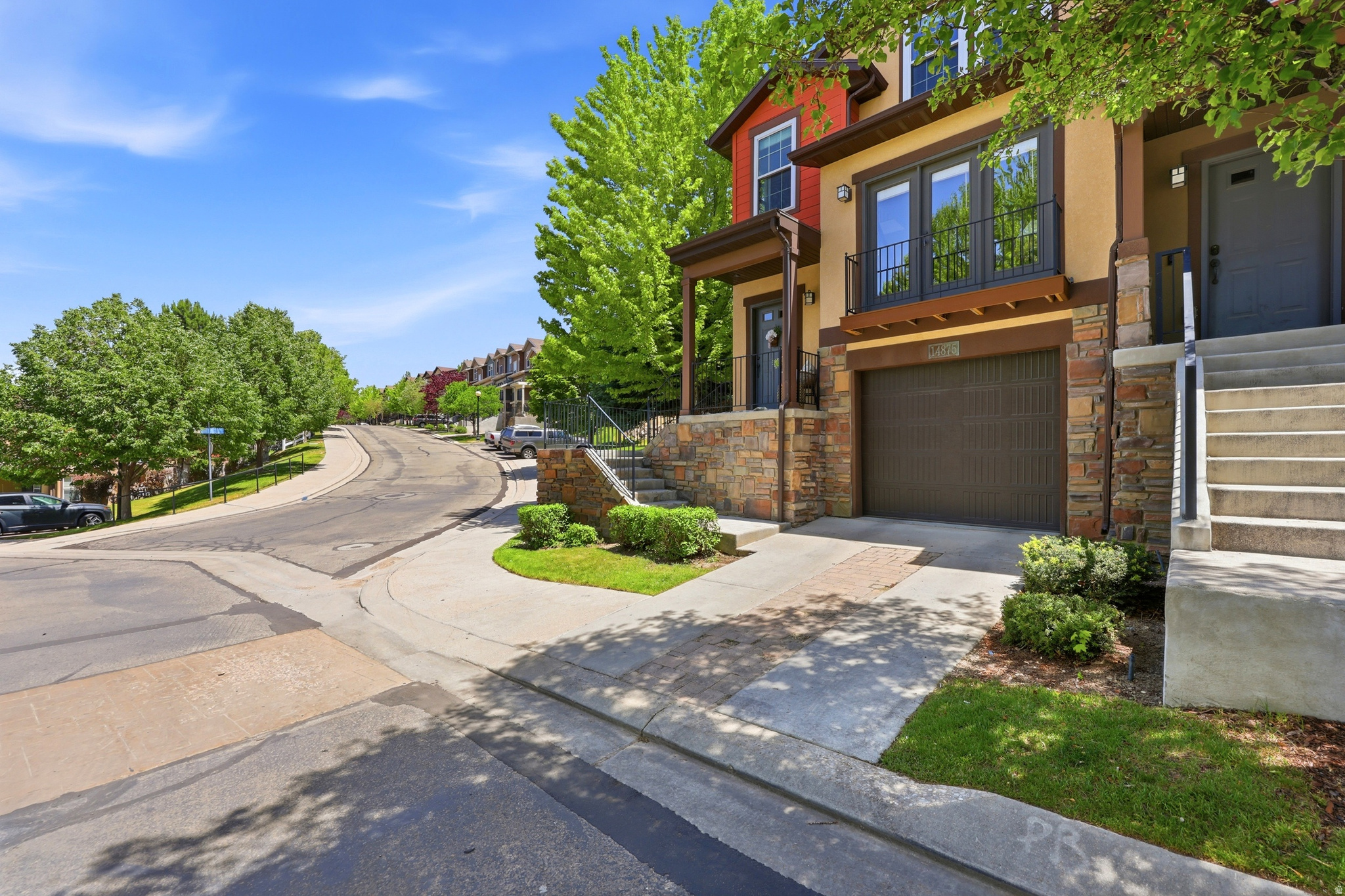 SOUTH MOUNTAIN - Residential