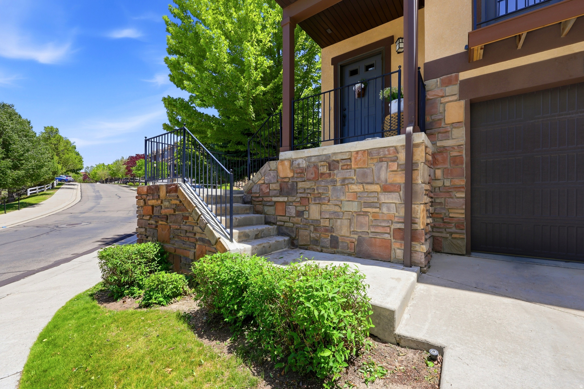 SOUTH MOUNTAIN - Residential