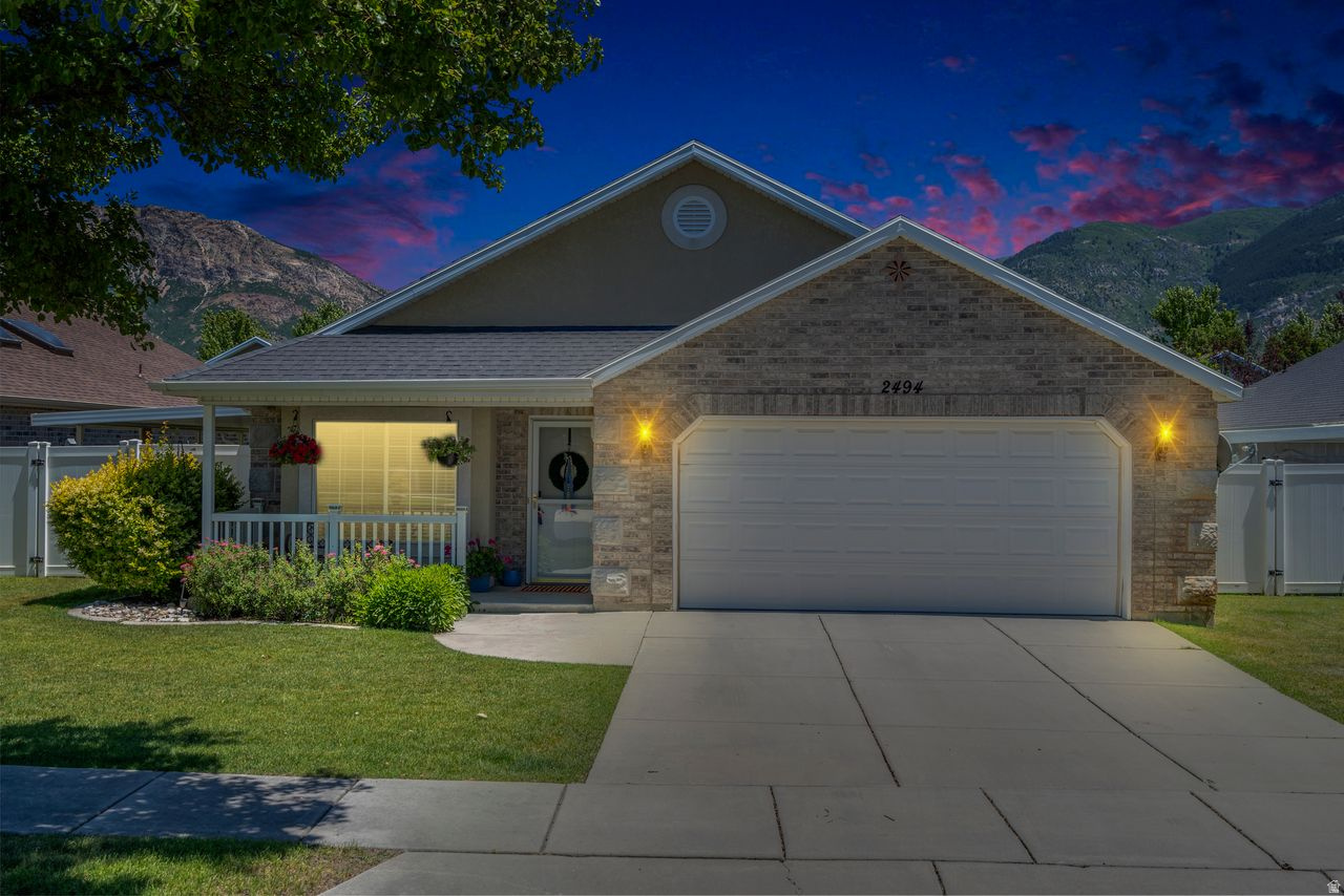 THE COTTAGES - Residential