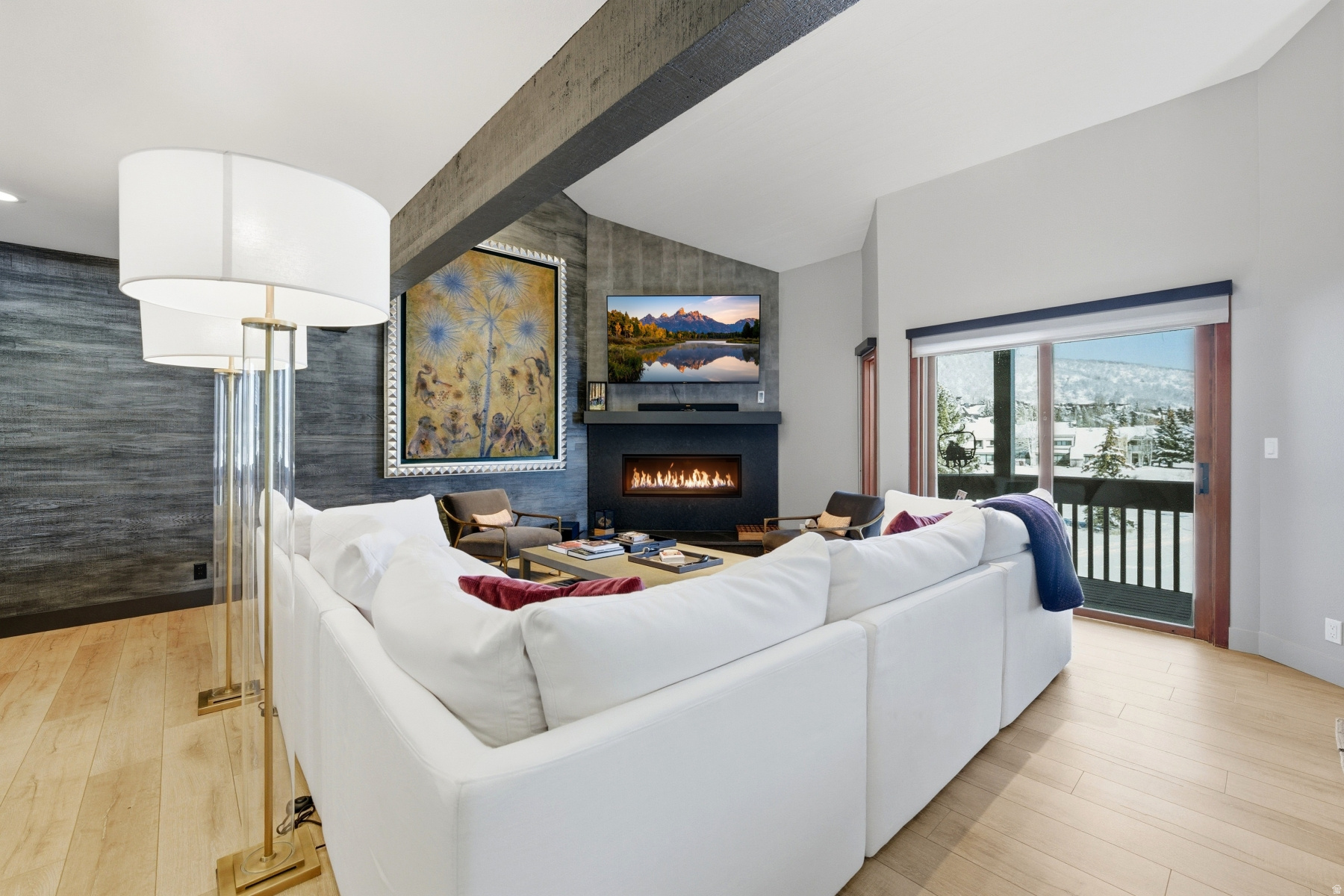LAKESIDE - Residential