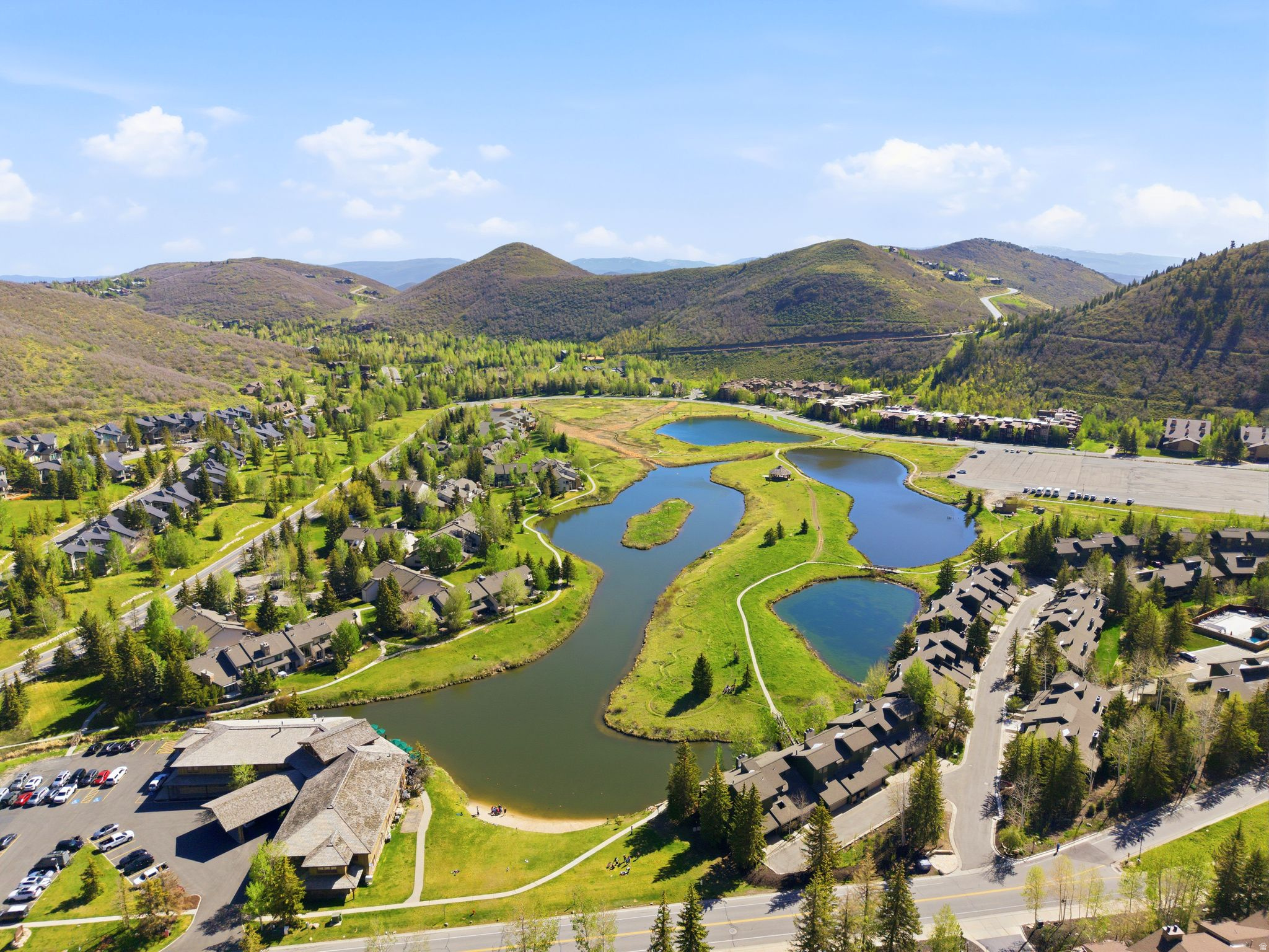 LAKESIDE - Residential