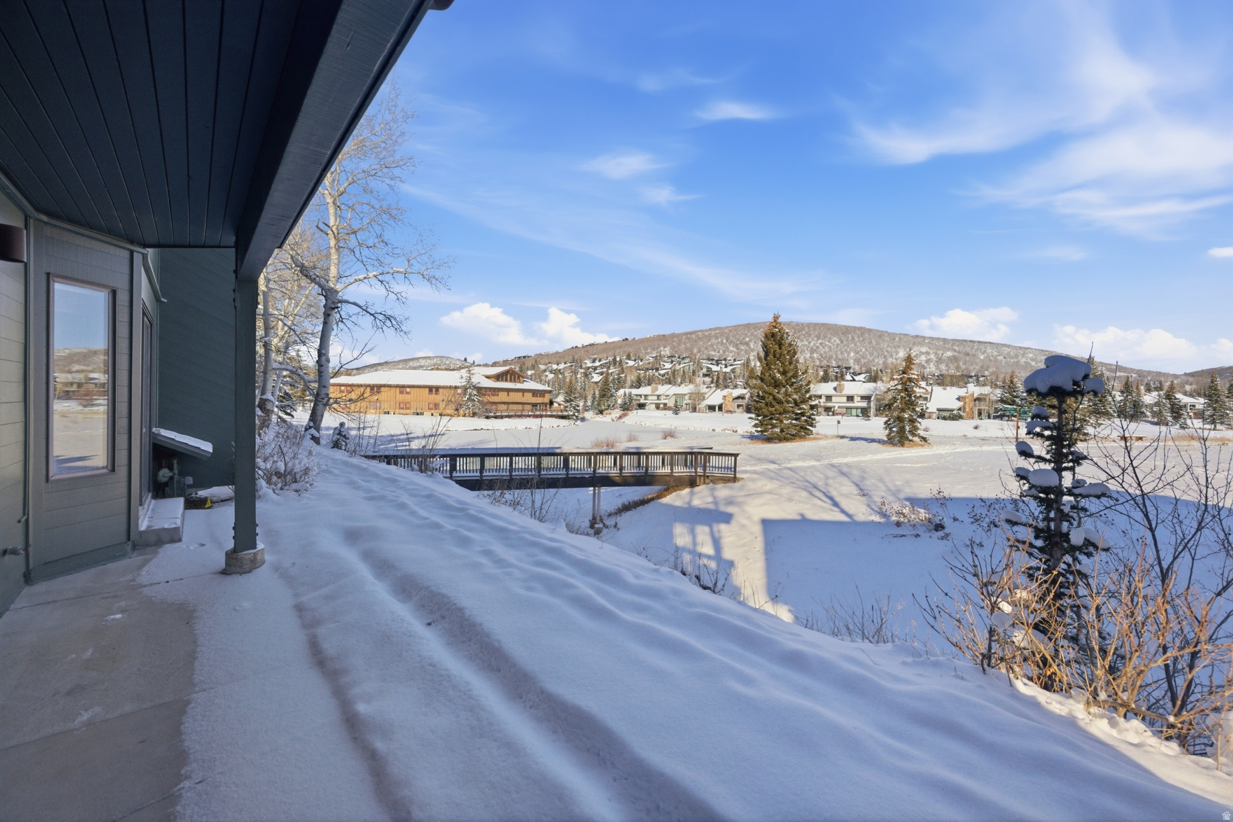 LAKESIDE - Residential