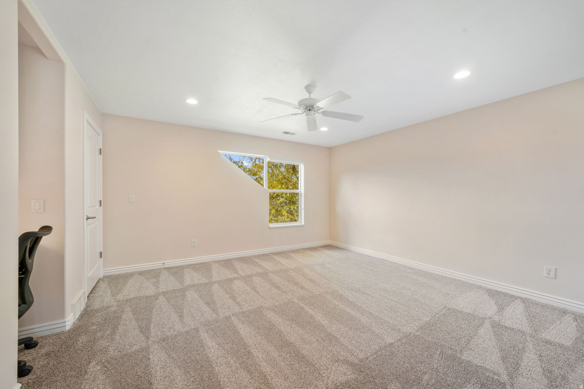 CEDAR PASS - Residential