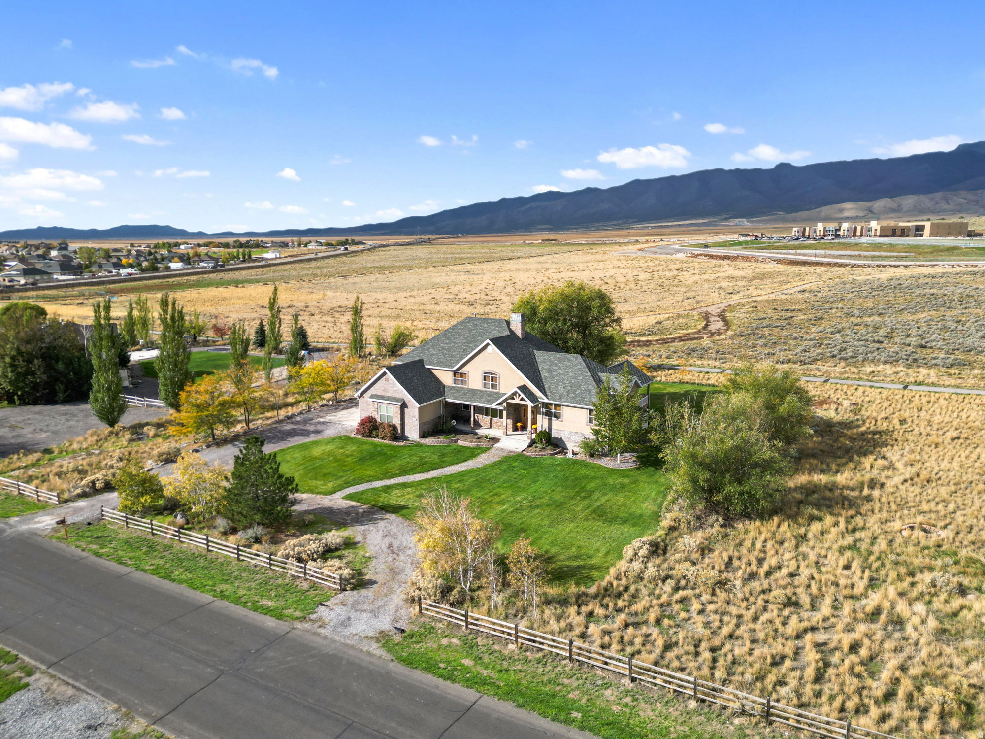 CEDAR PASS - Residential
