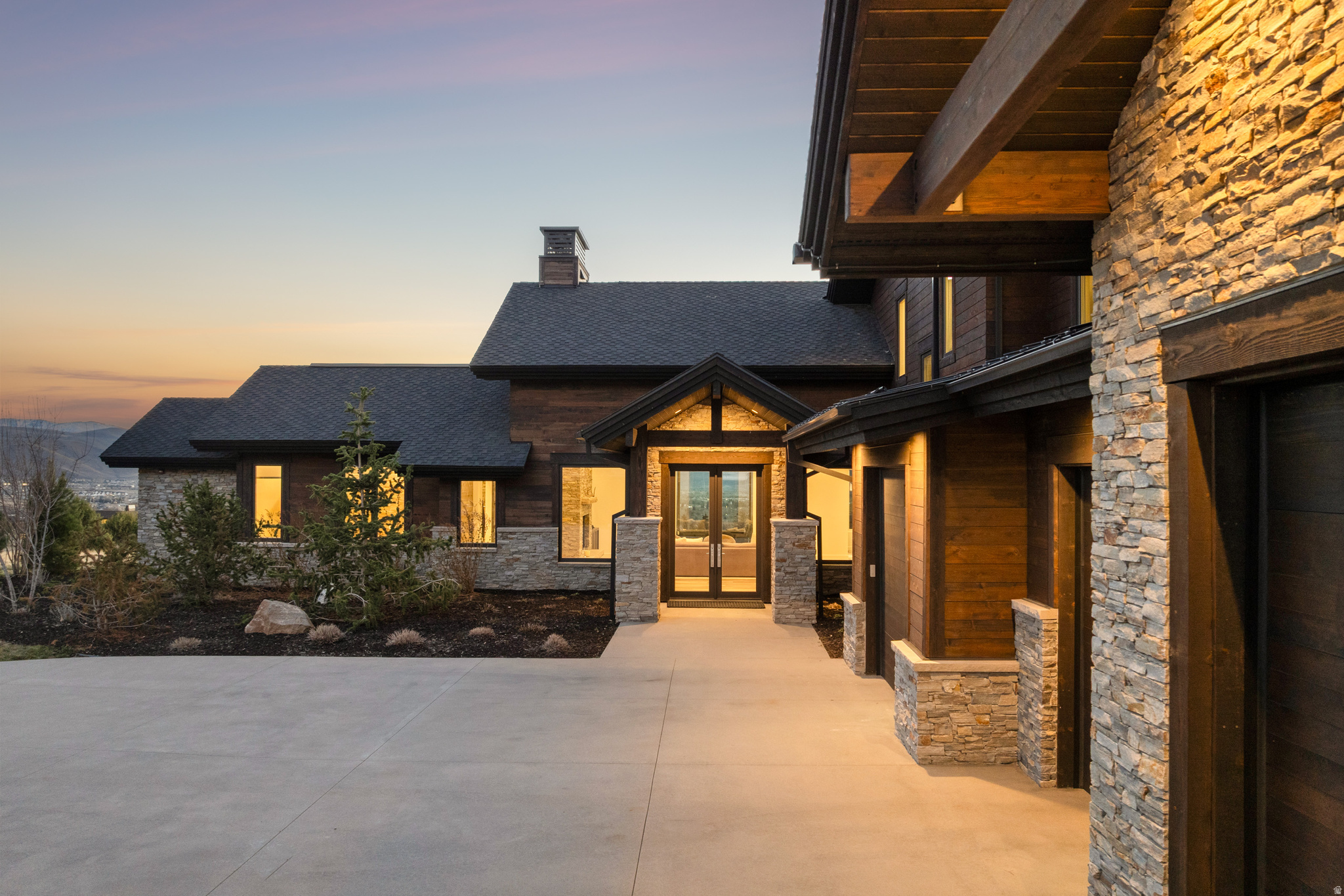 RED LEDGES - Residential