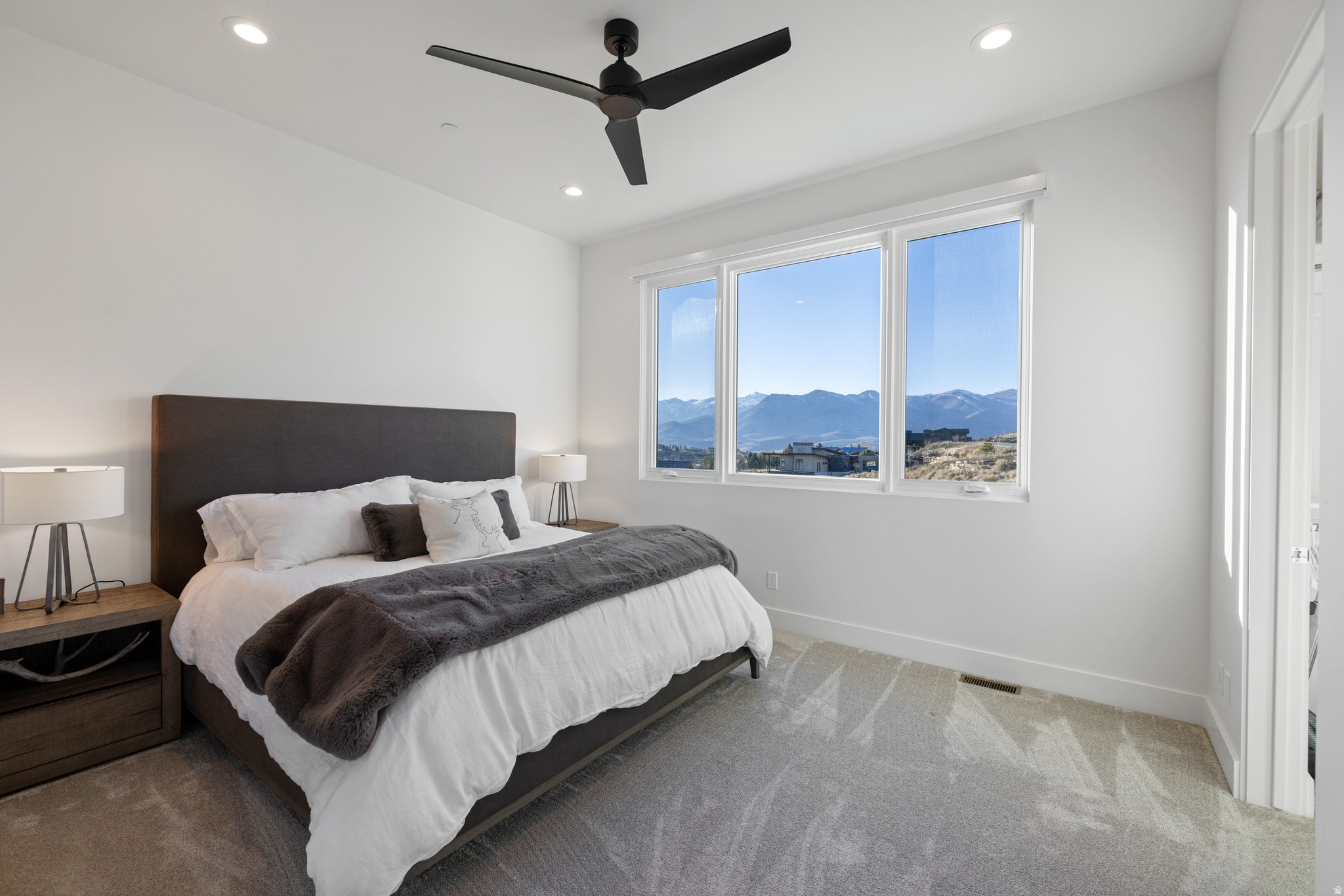 RED LEDGES - Residential
