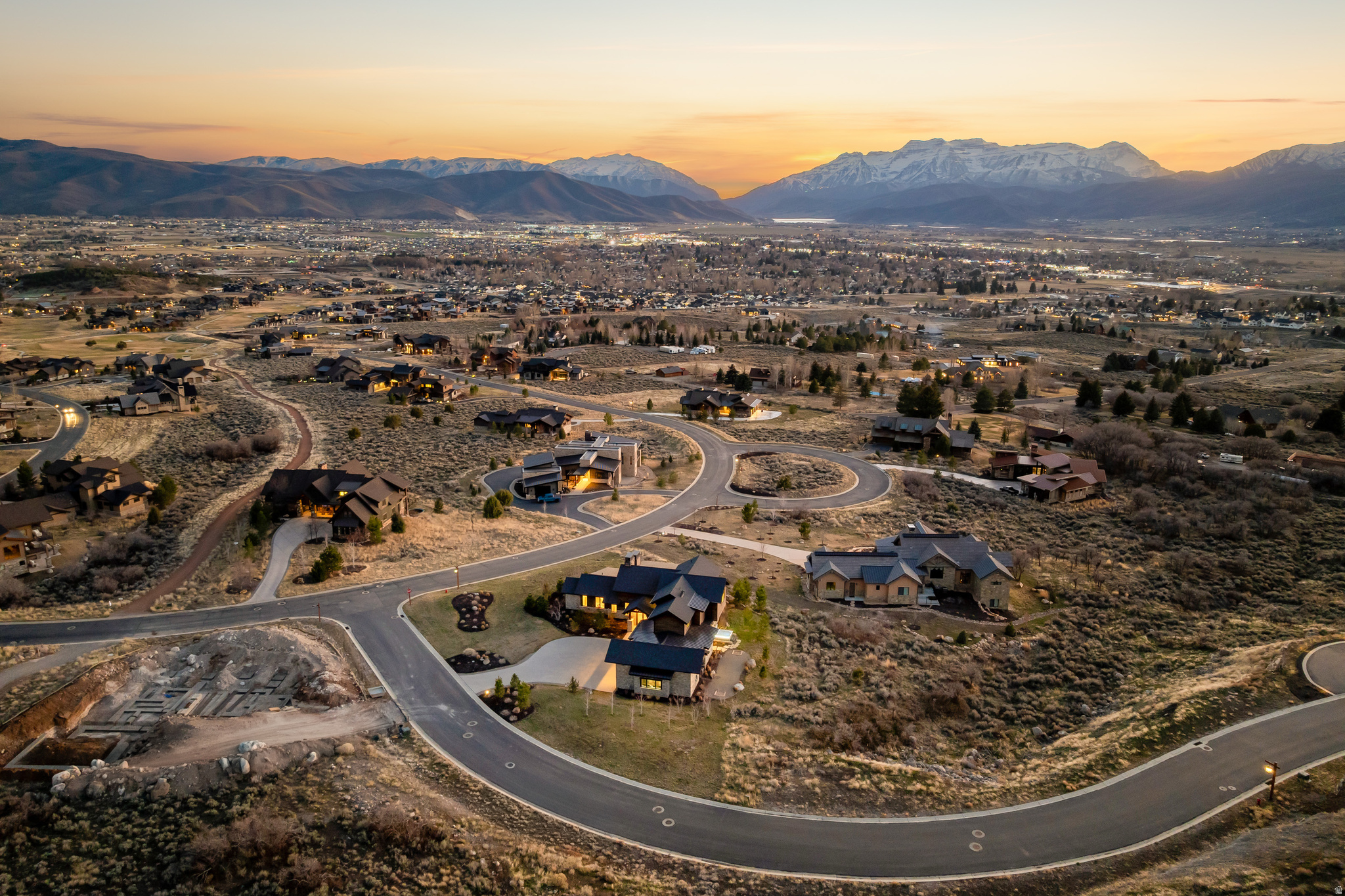 RED LEDGES - Residential