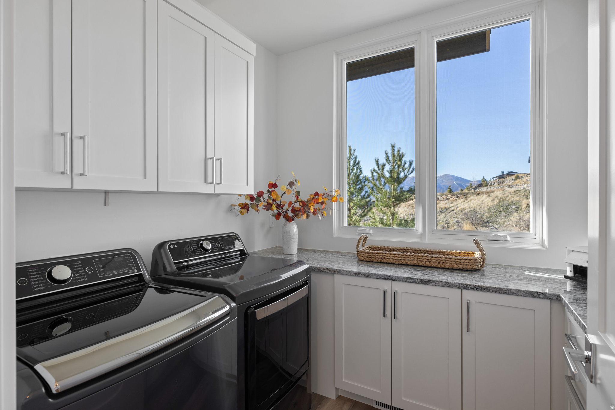 RED LEDGES - Residential