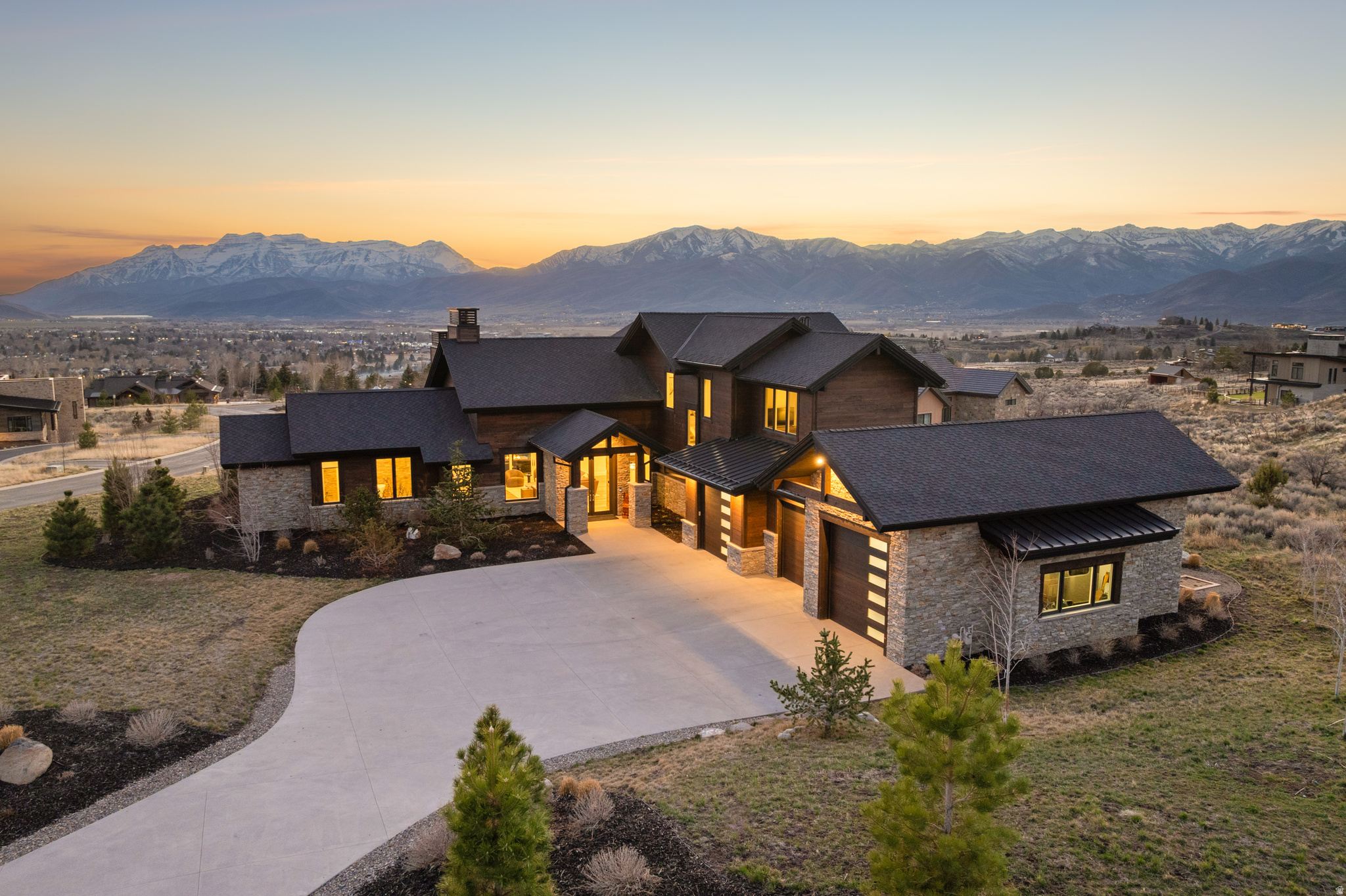 RED LEDGES - Residential
