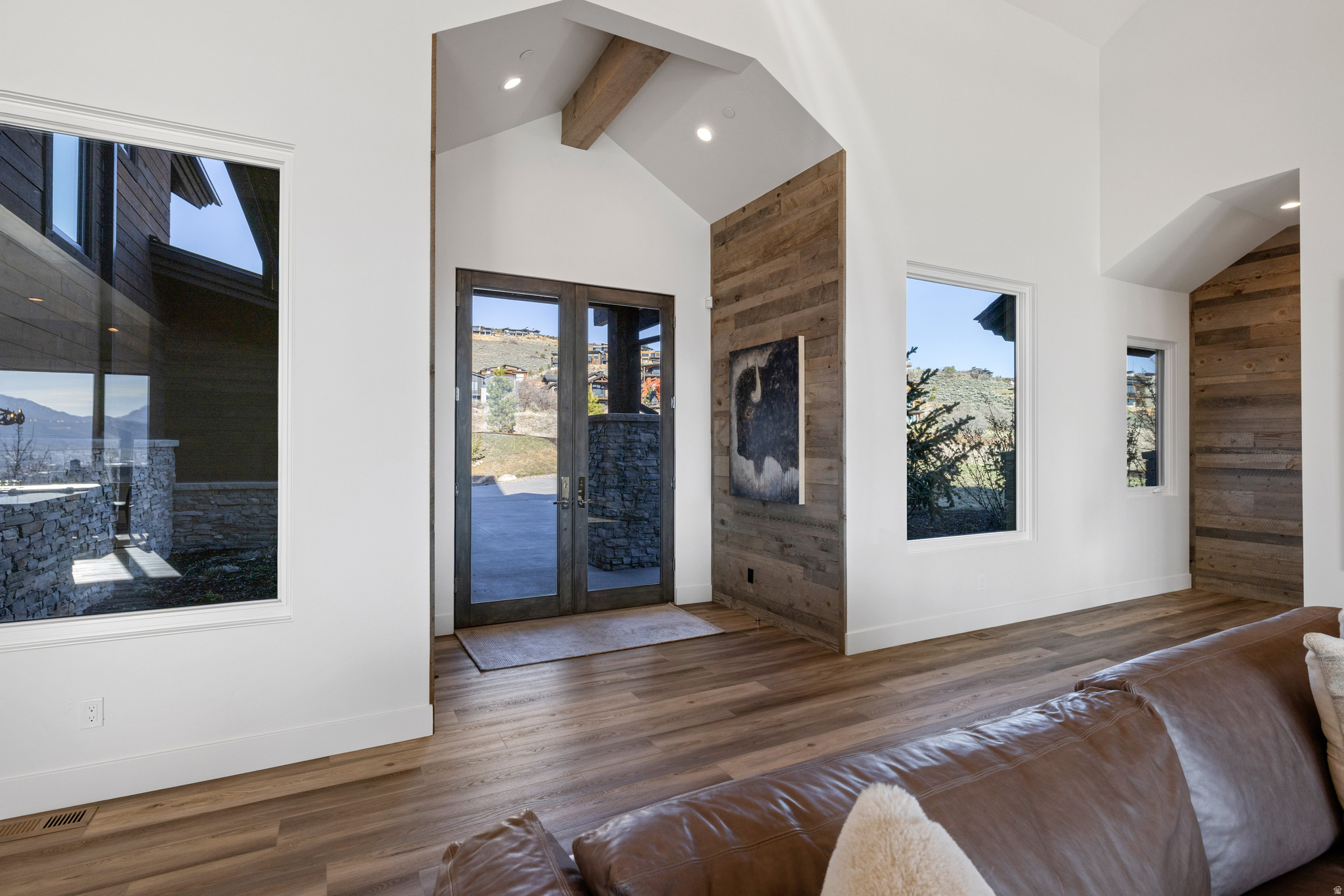 RED LEDGES - Residential