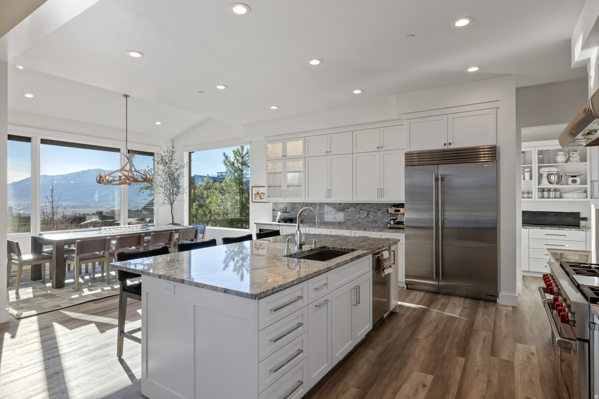RED LEDGES - Residential