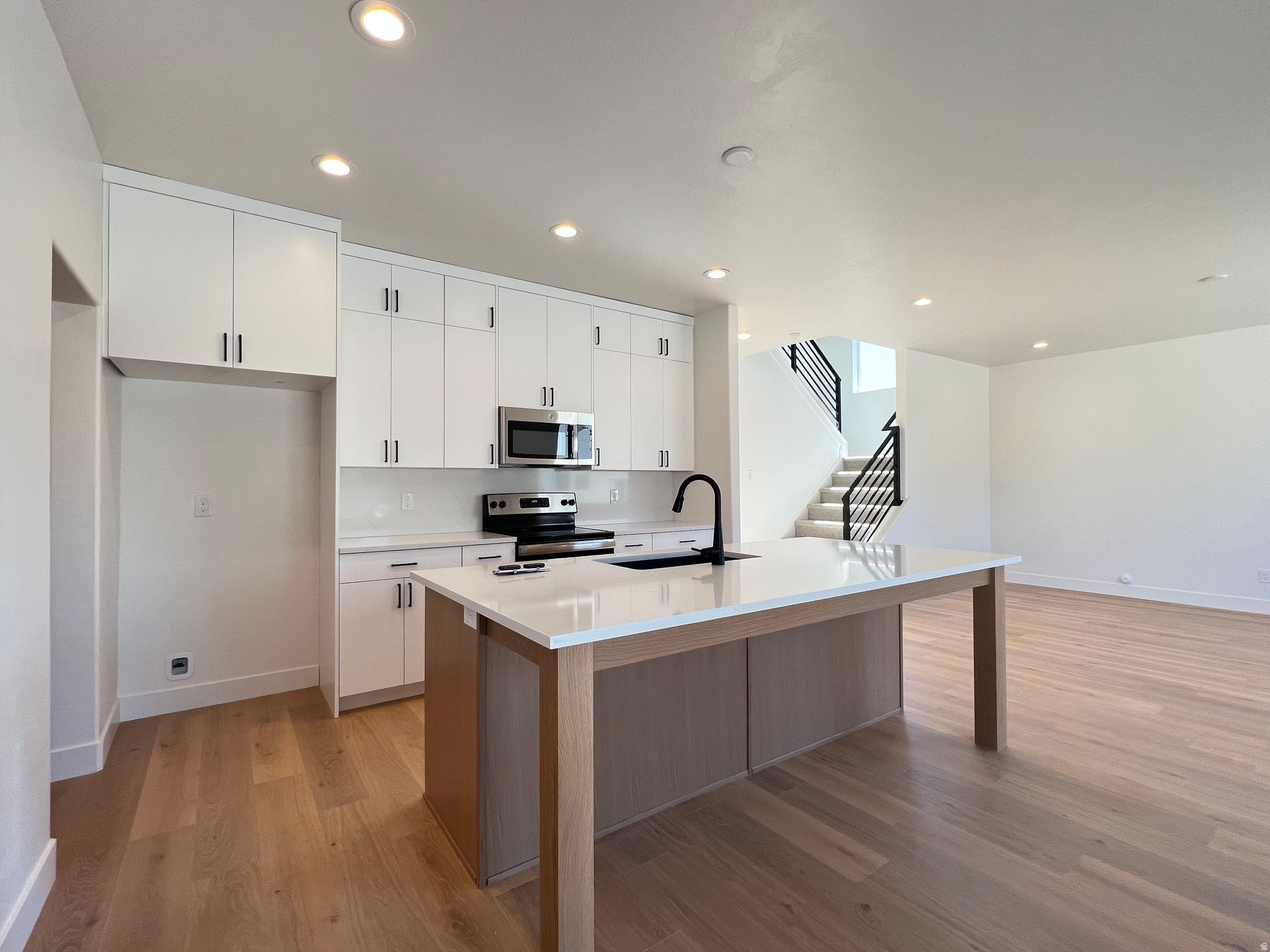LAKEVIEW FIELDS - Residential