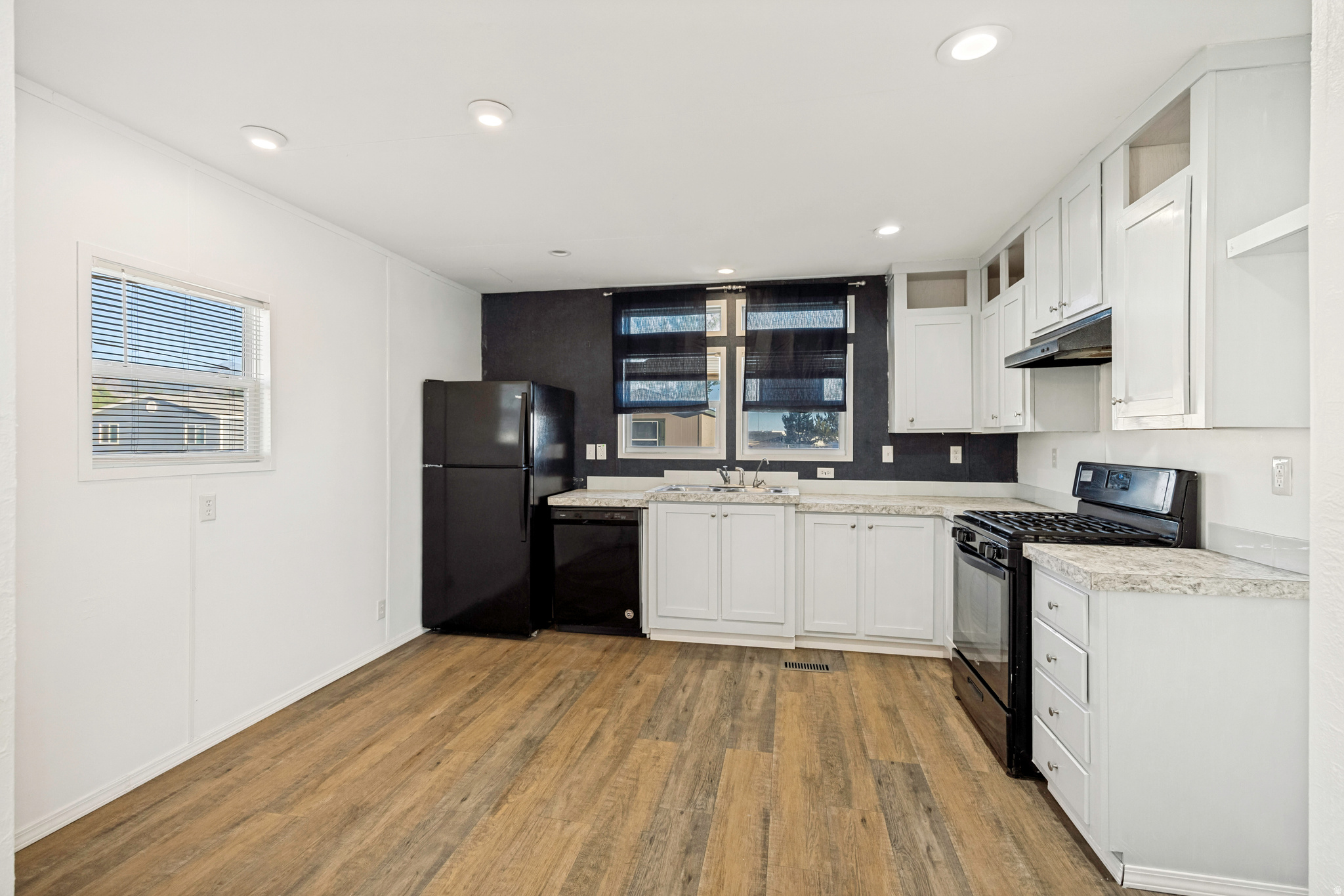 EVERGREEN VILLAGE - Residential