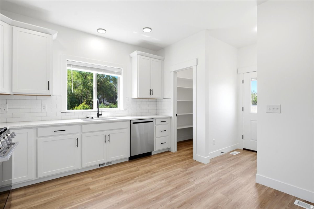 SYCAMORE COVE - Residential