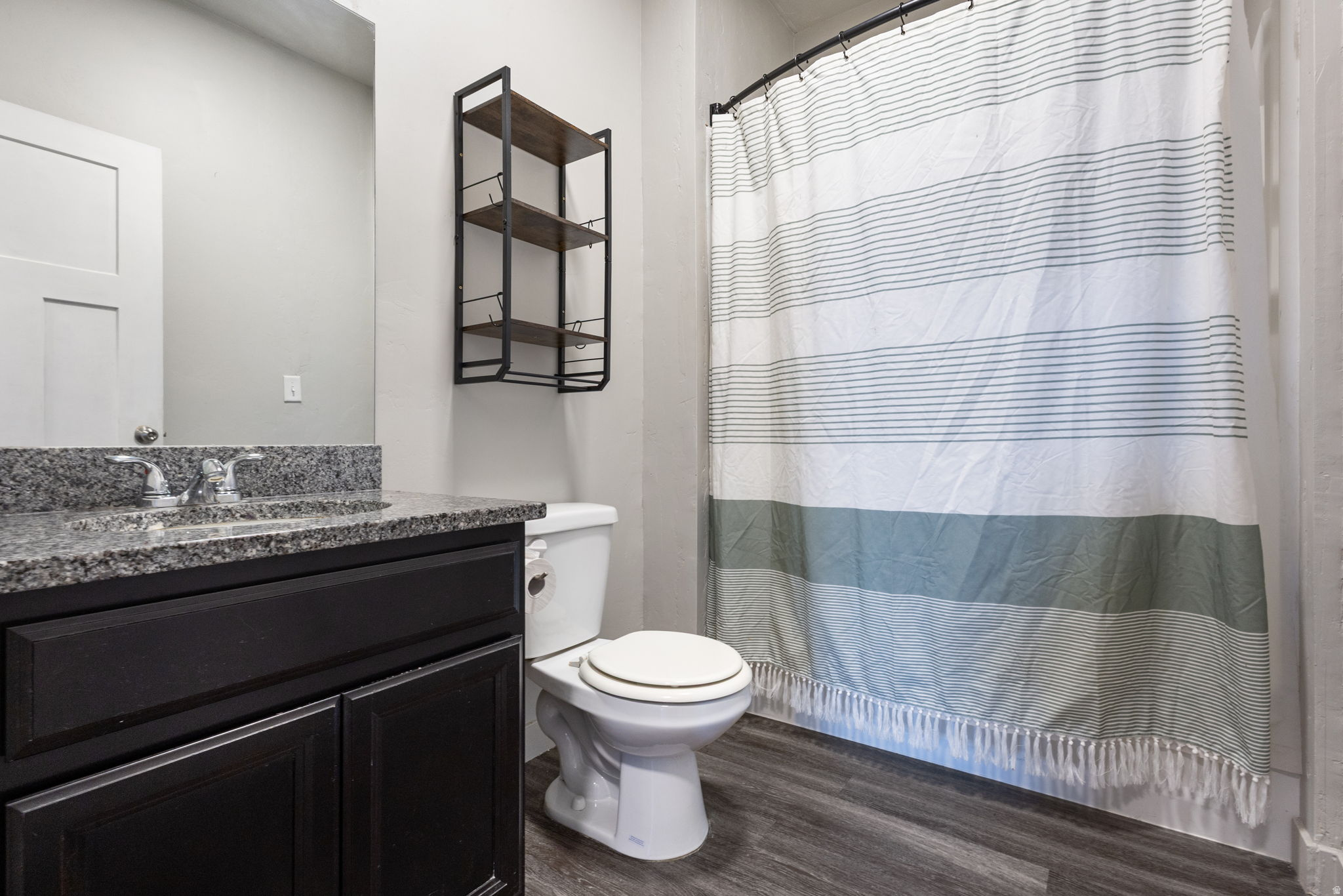 EDGEWATER - Residential