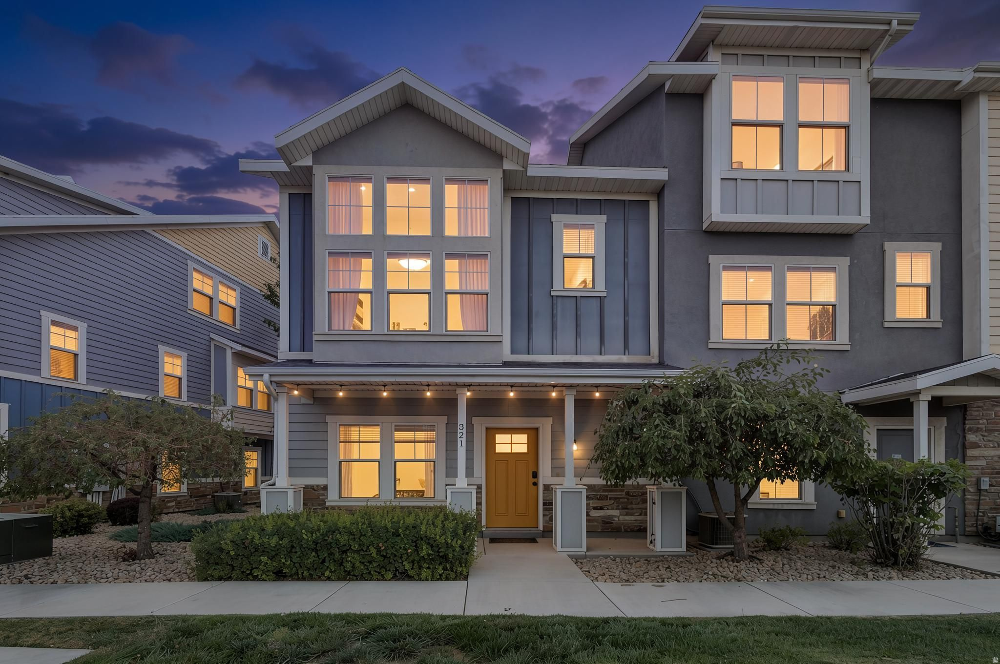 EDGEWATER - Residential