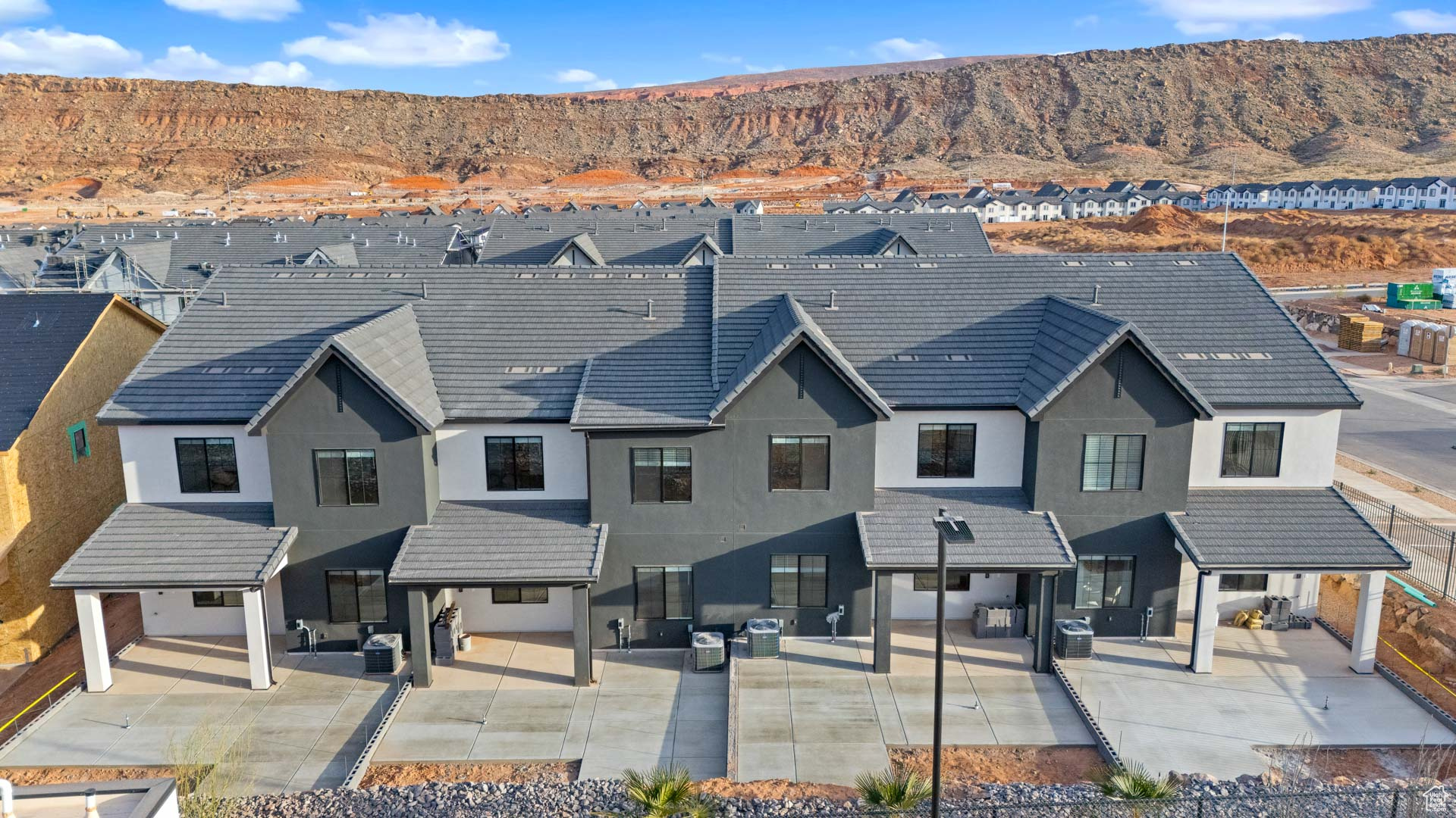 SKYLINE - Residential